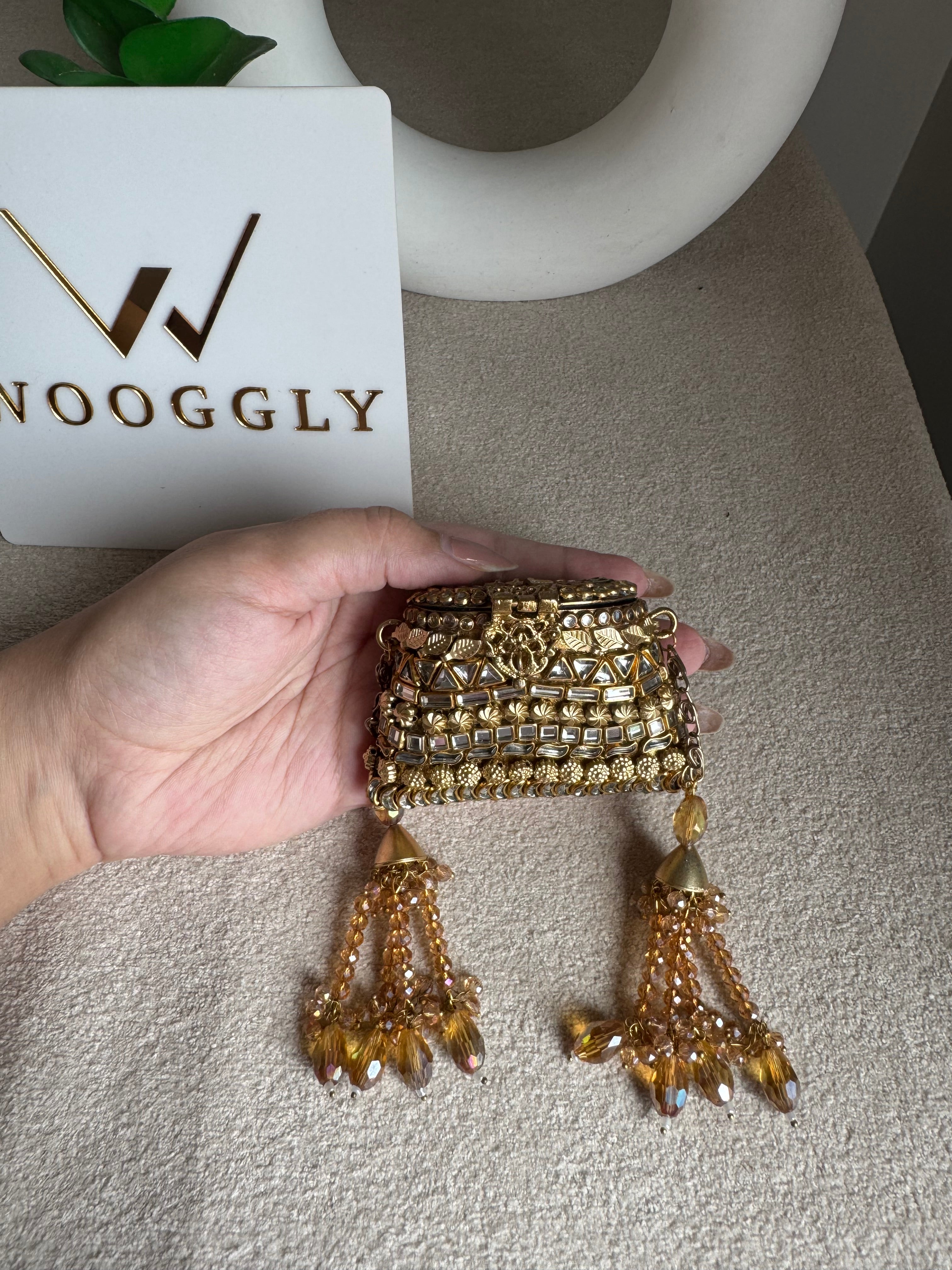 Viral Mini Clutch Lovelle - Gold with Kundan