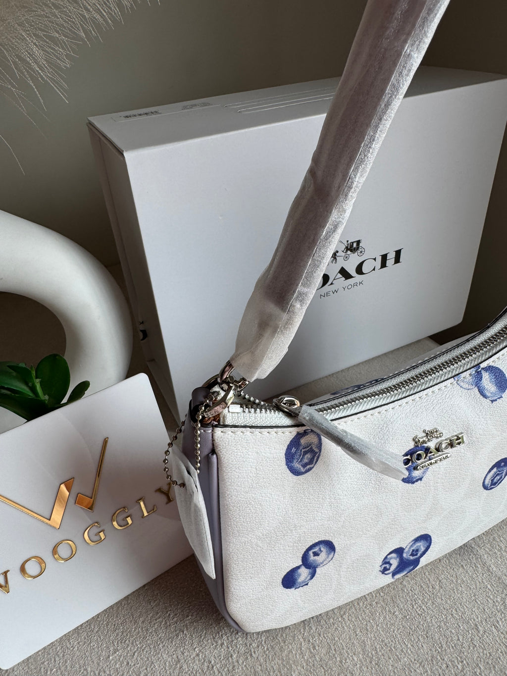 Coach TERI PREMIUM (Blueberries LIMITED EDITION) - MAGNETIC BOX PACKING