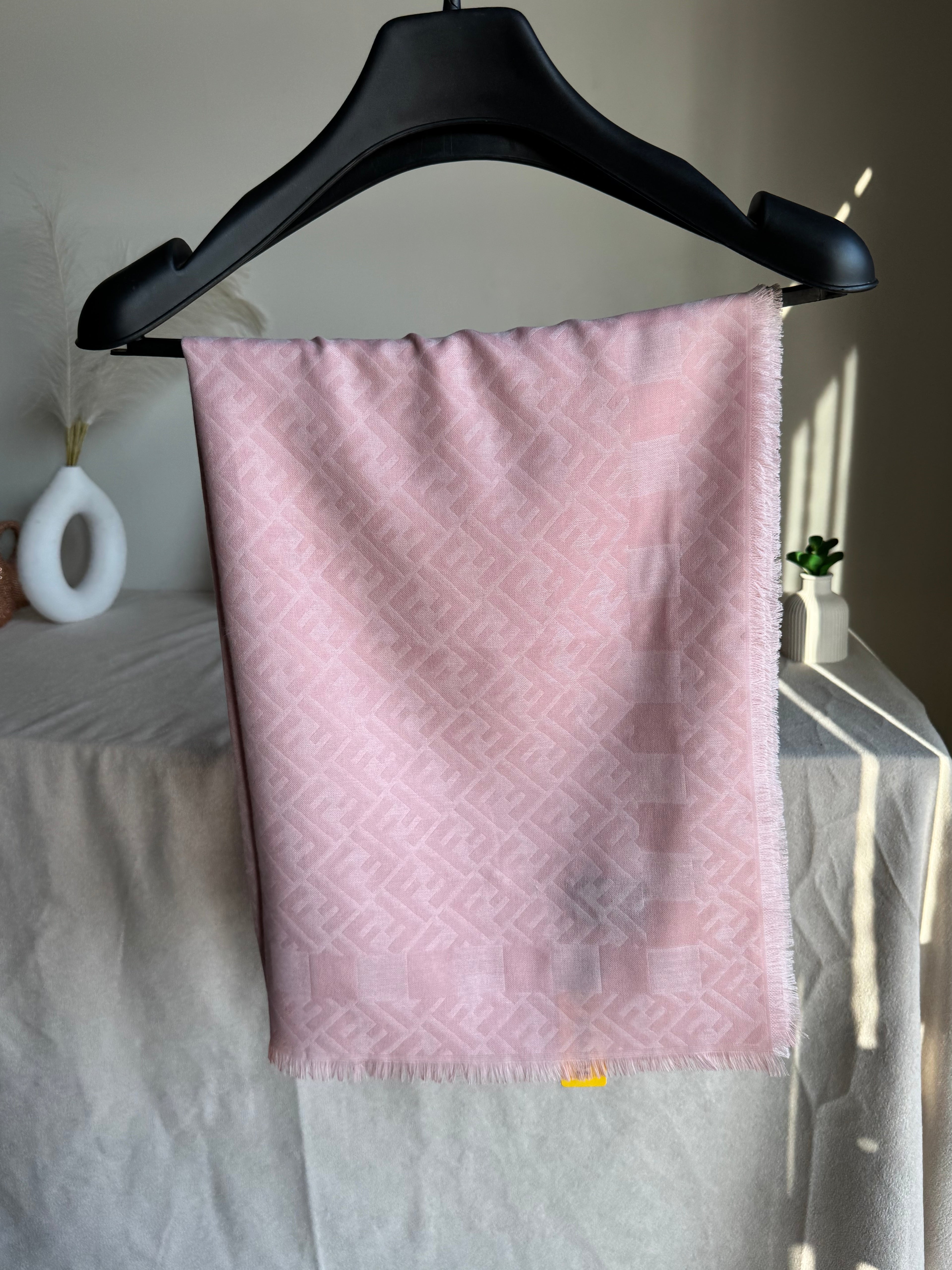 ALL SEASON Fendi Stoller - Fendi Baby Pink