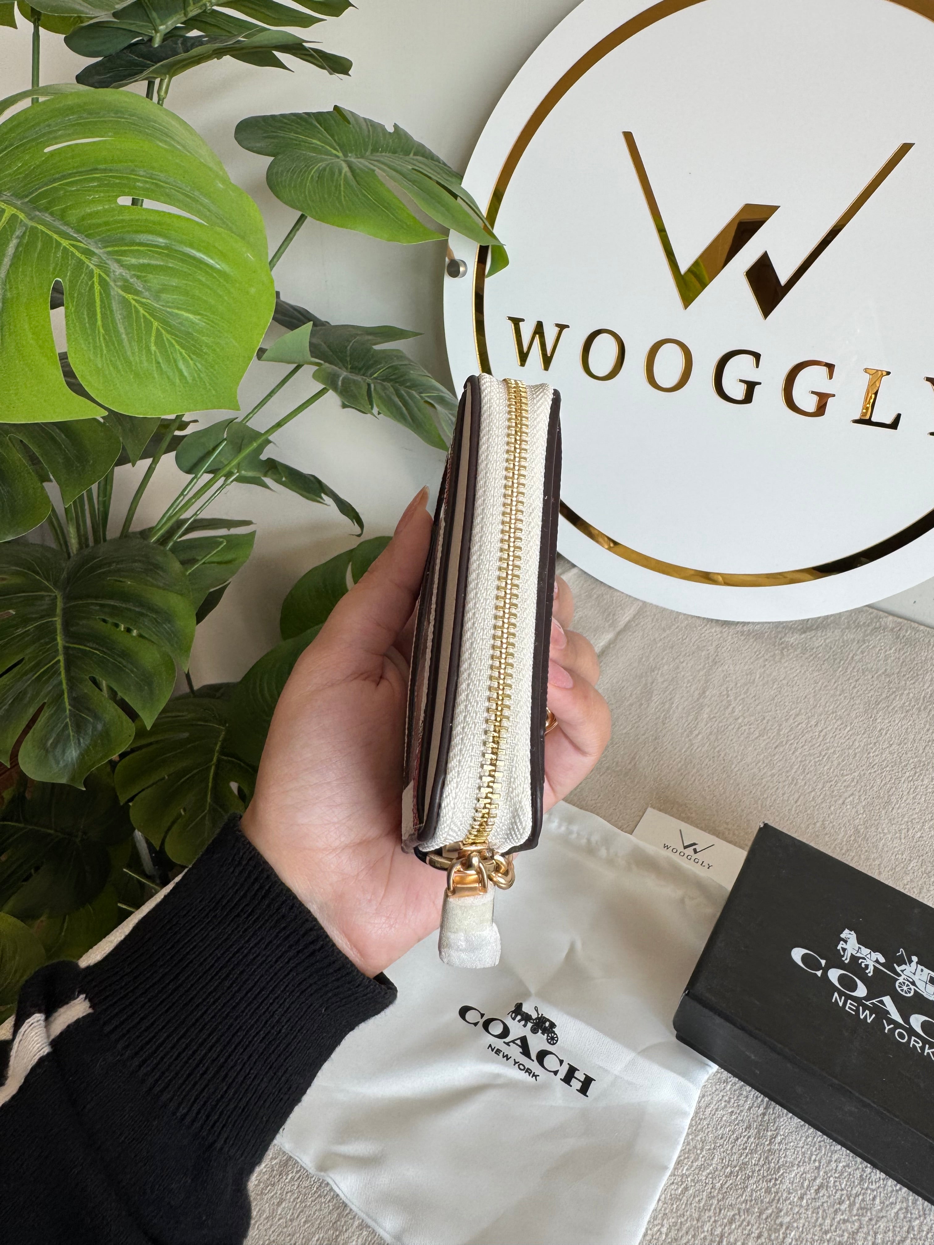 Coach Zip Card Case with Box Packing - Strawberries