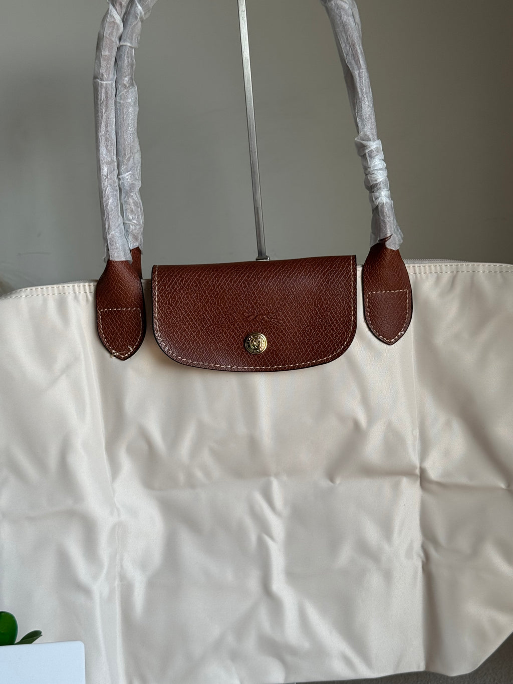 Longchamp Tote LARGE - Paper White (WITH BRAND LOGO)