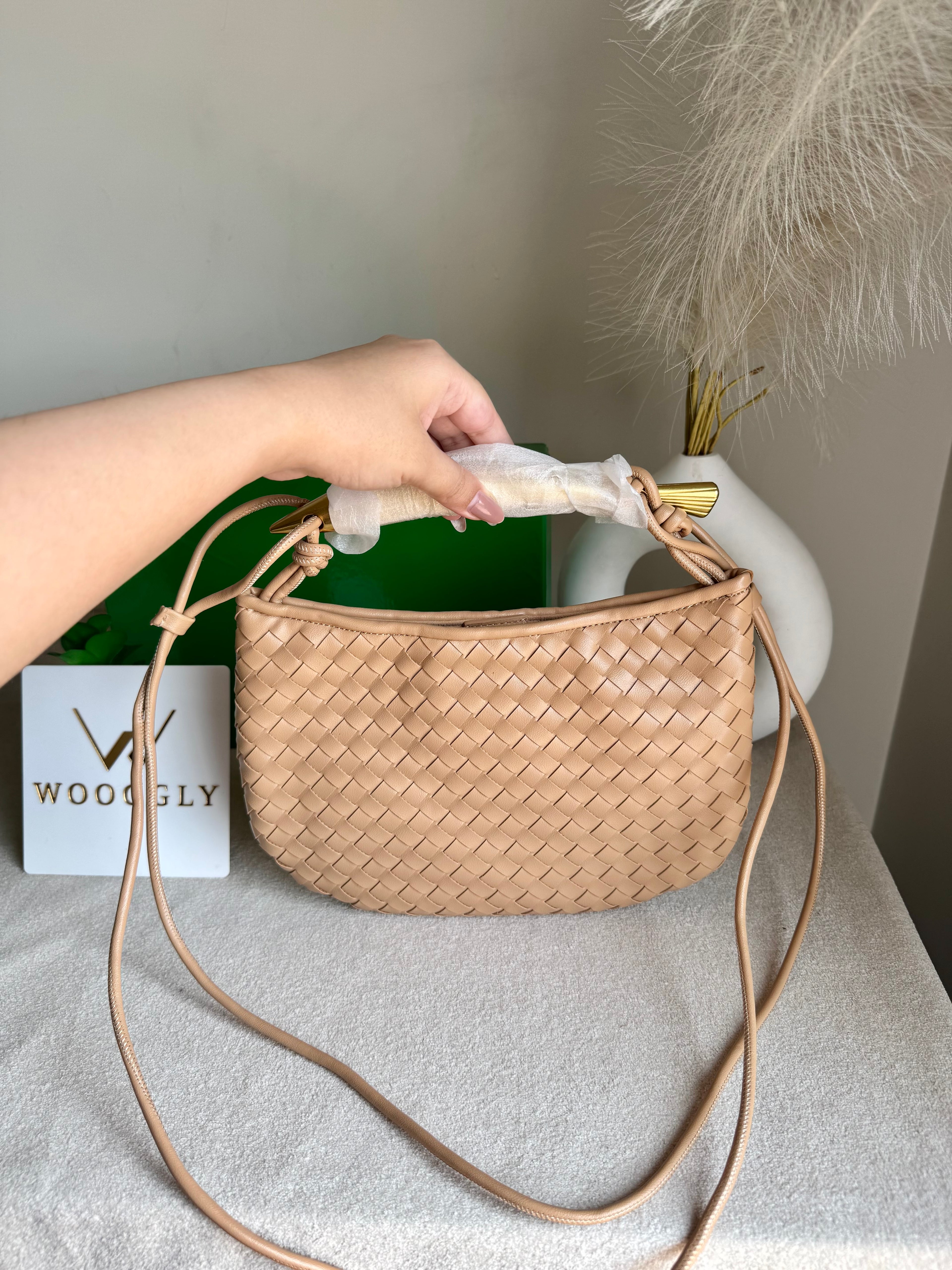 Bottega Veneta New Arrival - Beige