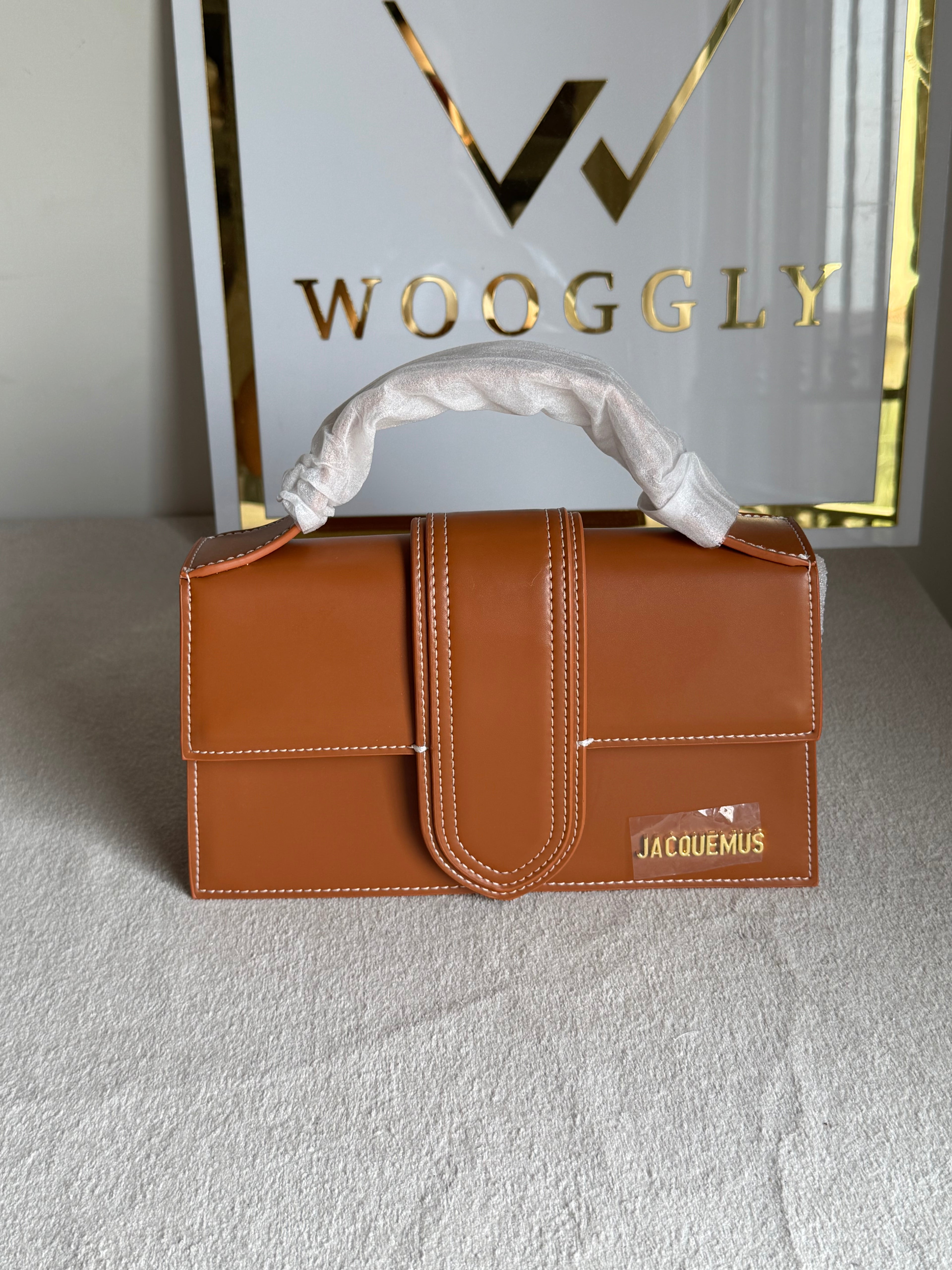Jacquemus - Medium Bambino (Brown) BOX PACKING