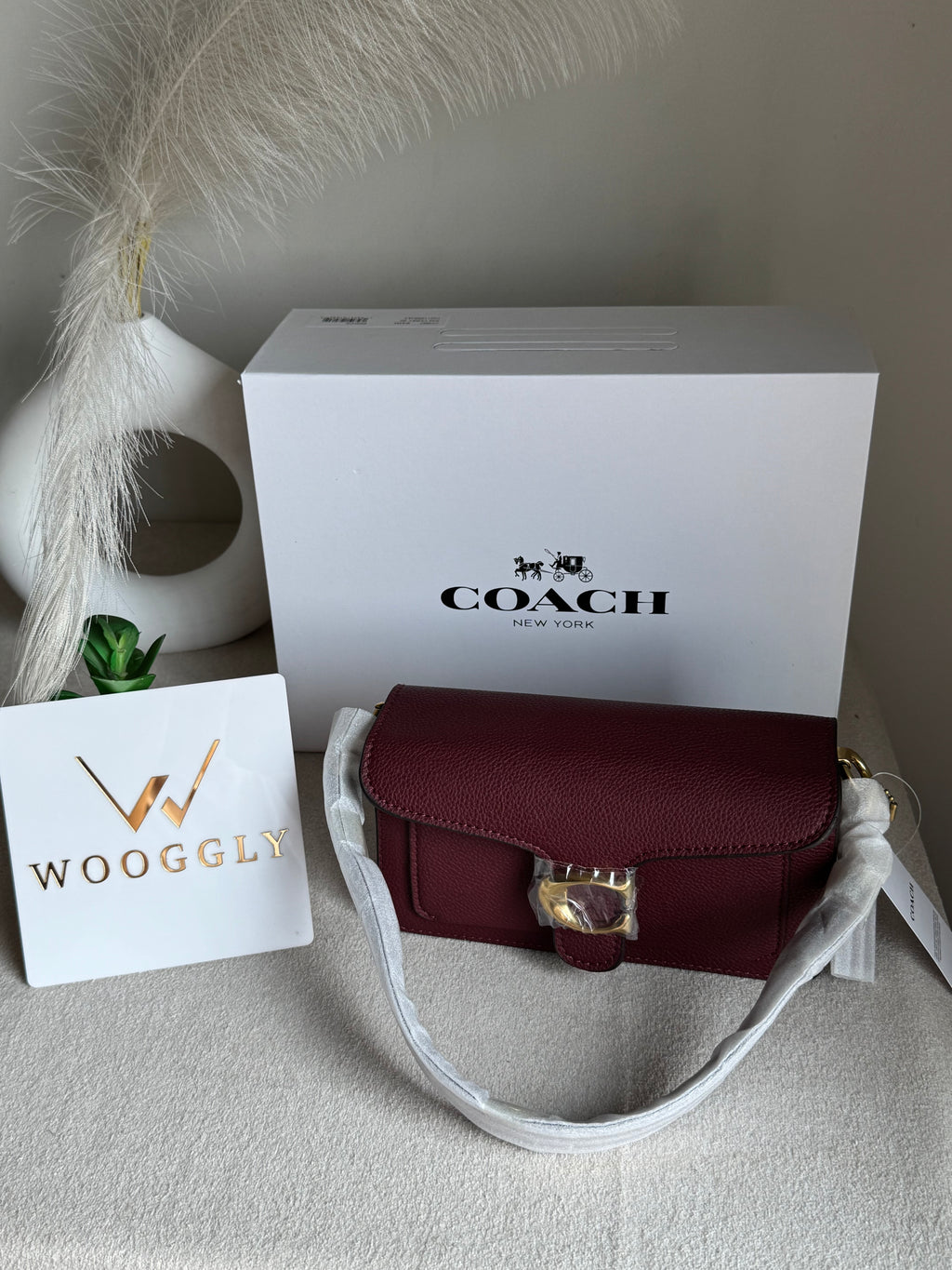 Coach TABBY Premium 20 (MINI) Maroon - Magnetic BOX PACKING