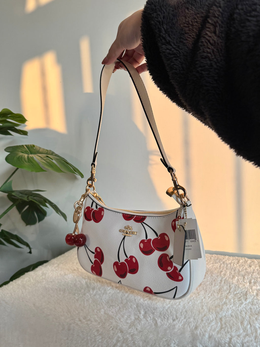 COACH TERI PREMIUM (Cherry White) - BOX PACKING
