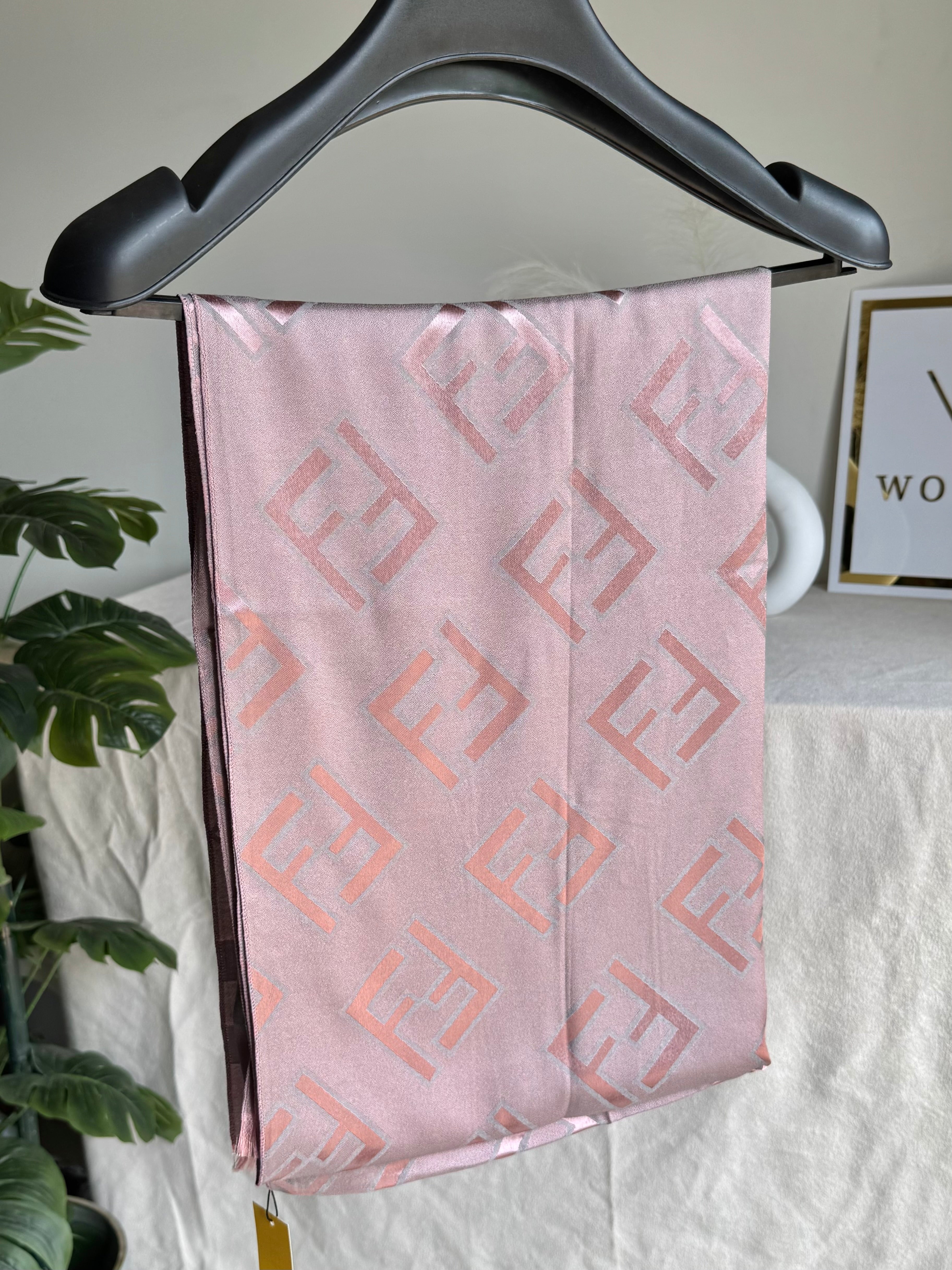 ALL SEASON Fendi Stoller - Pink