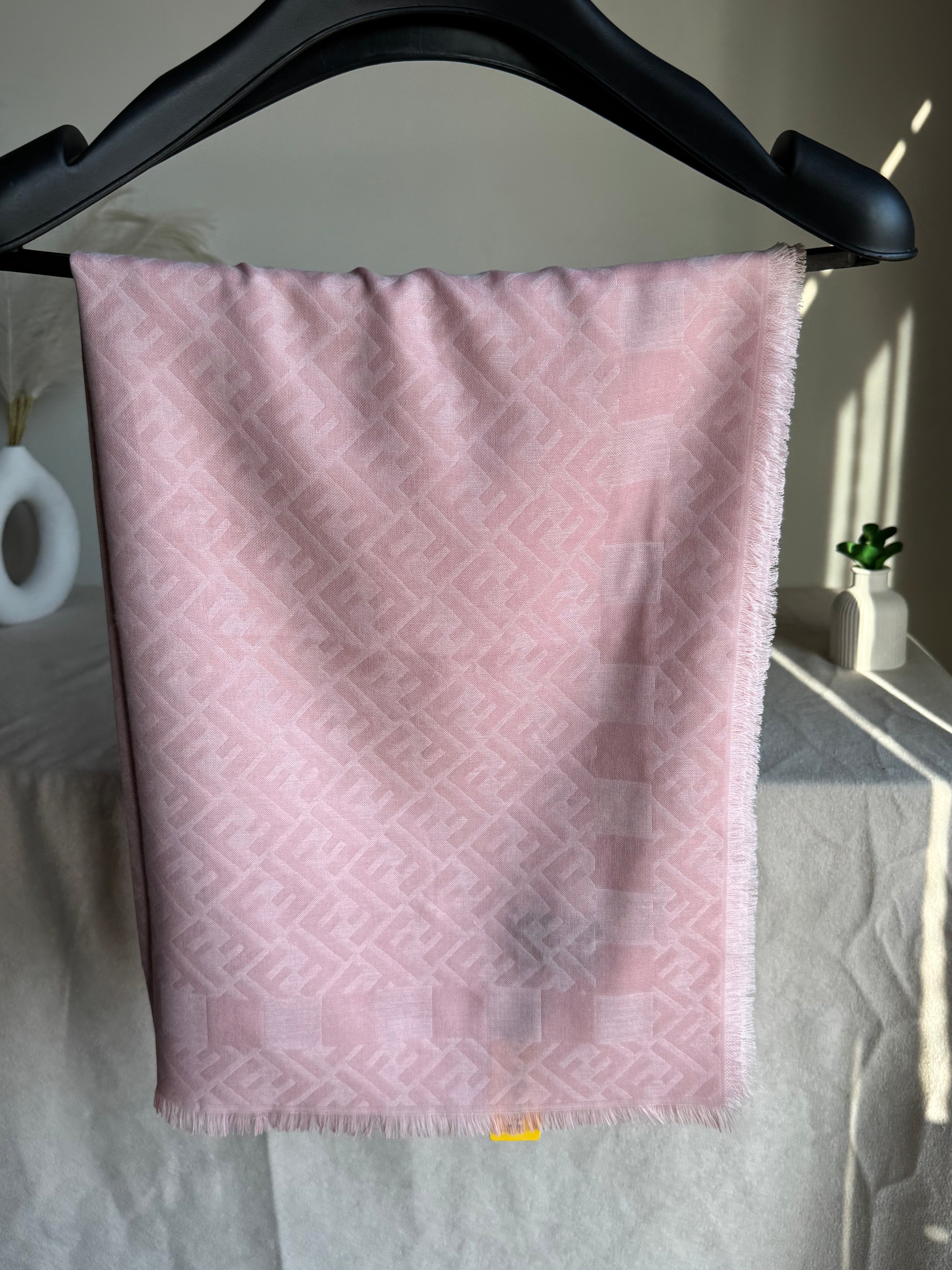 ALL SEASON Fendi Stoller - Fendi Baby Pink