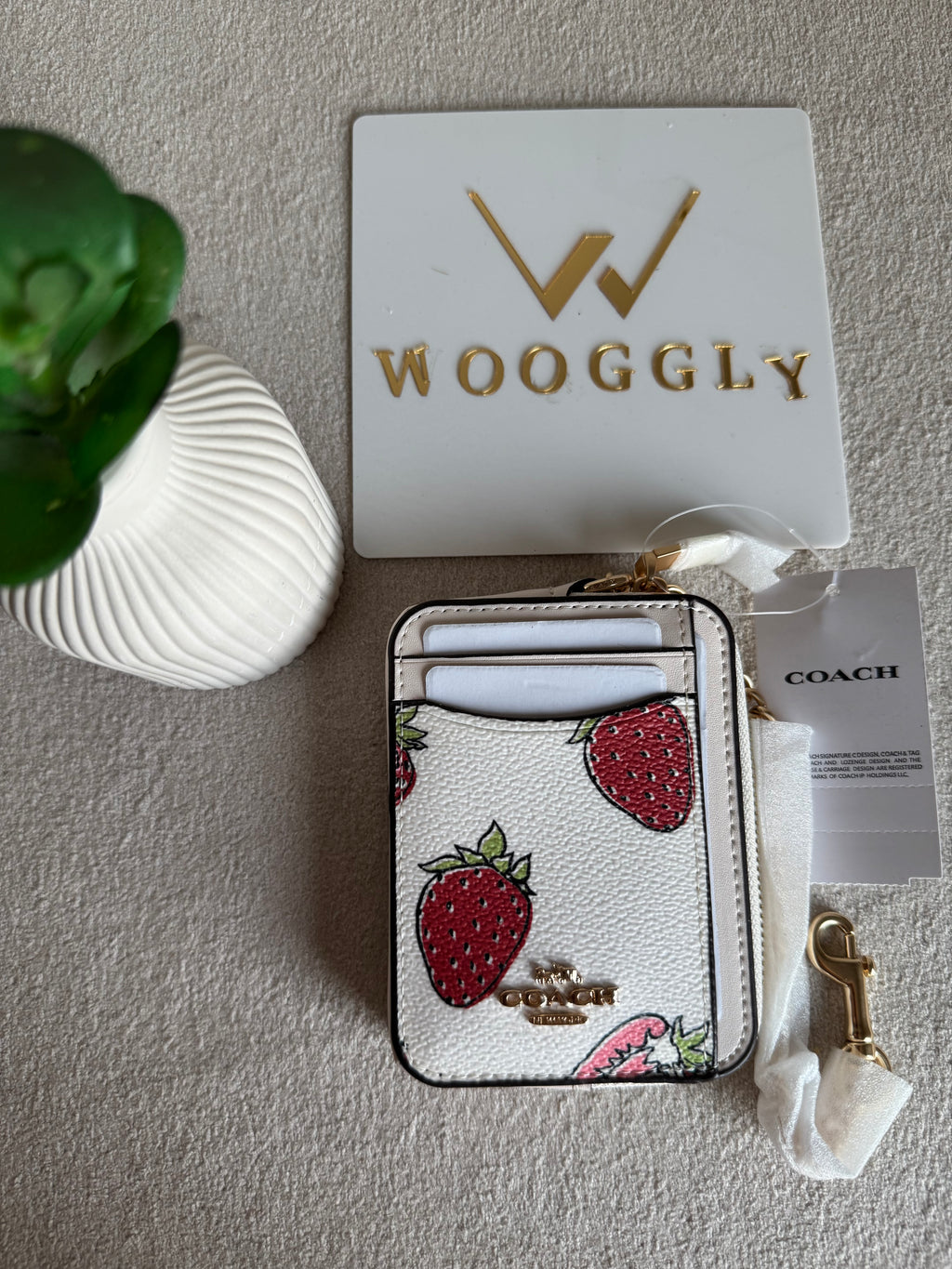 Coach Zip Card Case - Strawberries