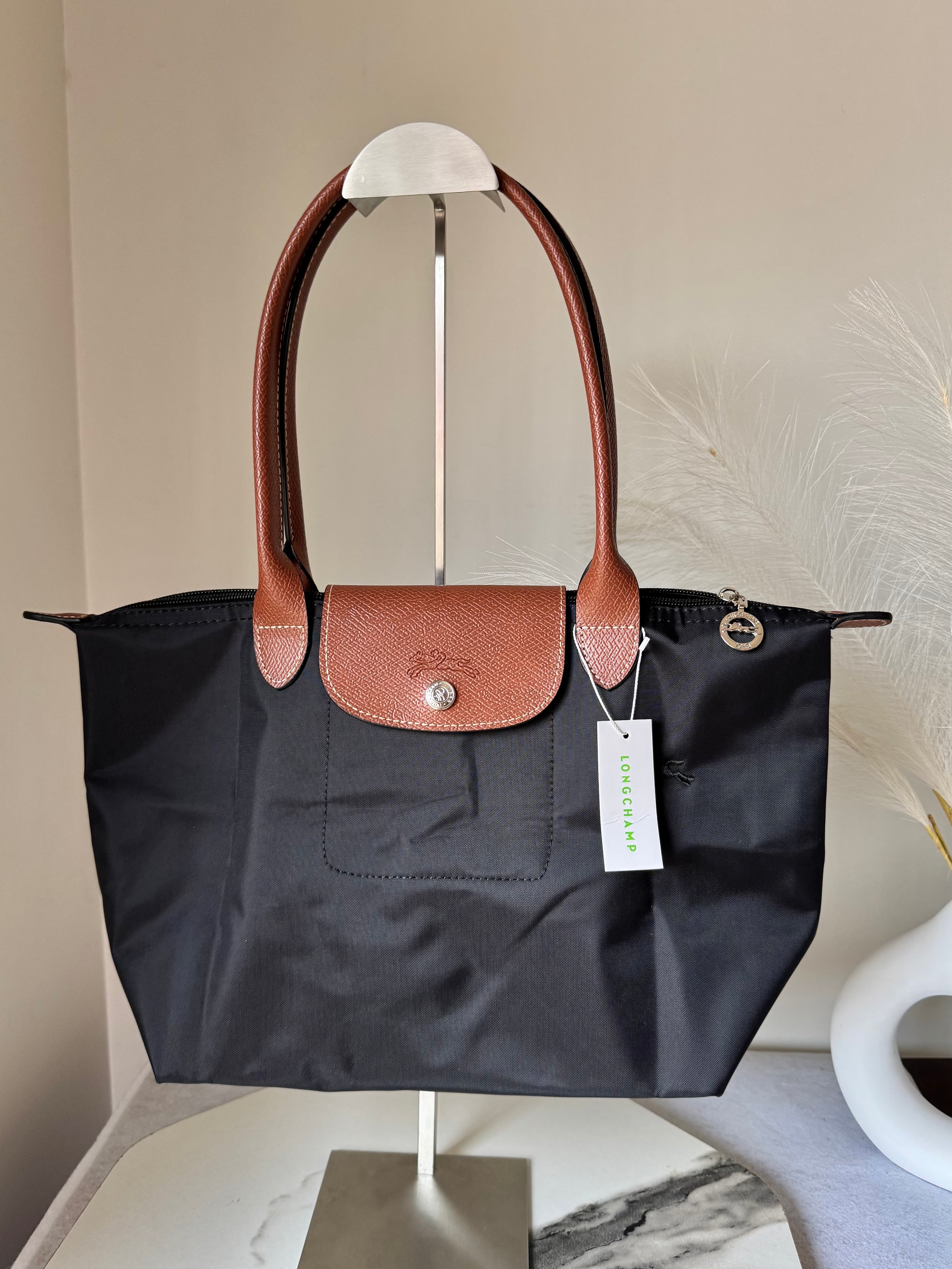 Longchamp Tote MEDIUM - Black (WITH BRAND LOGO)