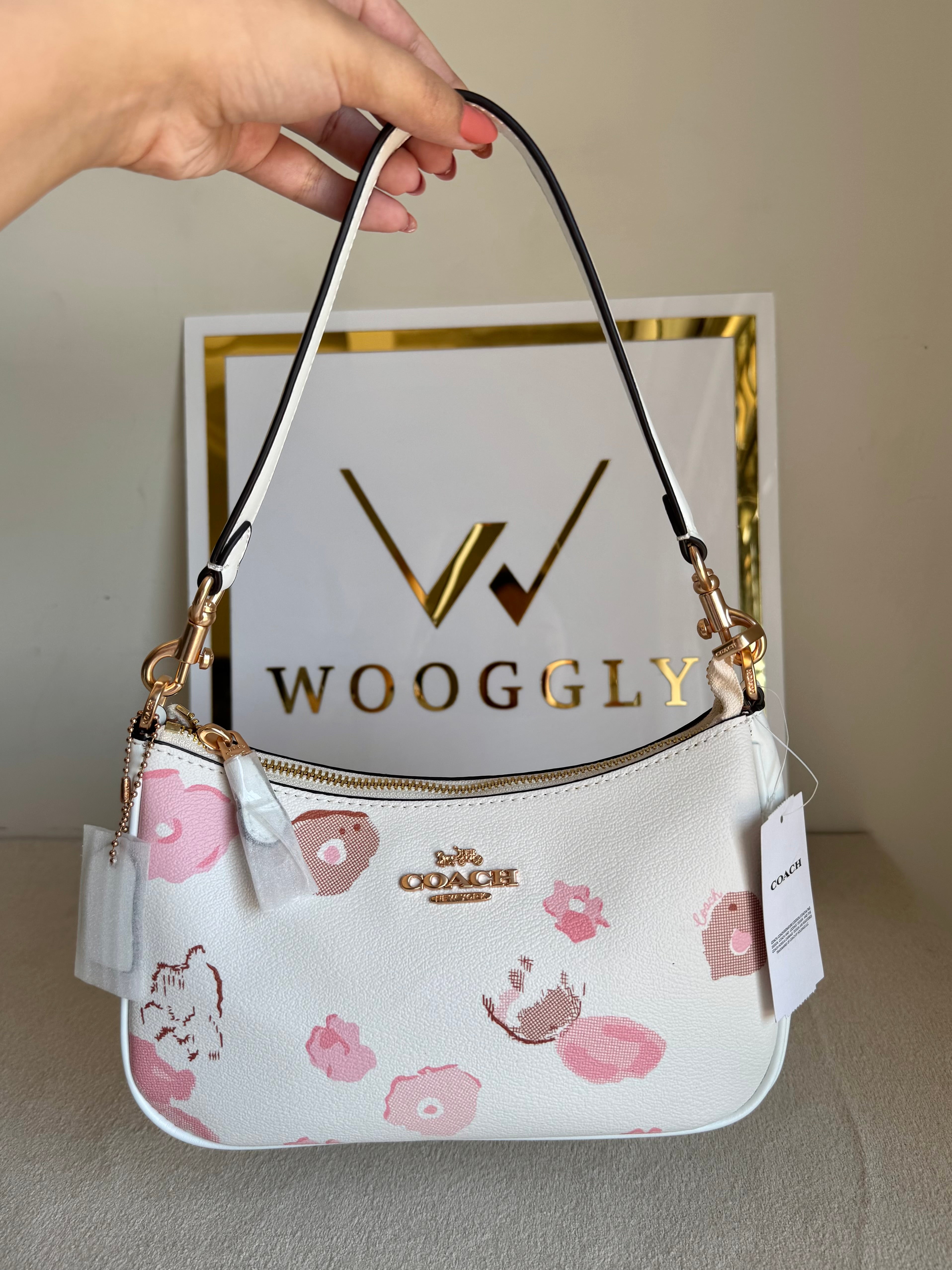 COACH TERI PREMIUM (Cutest Summer White) - MAGNETIC BOX PACKING