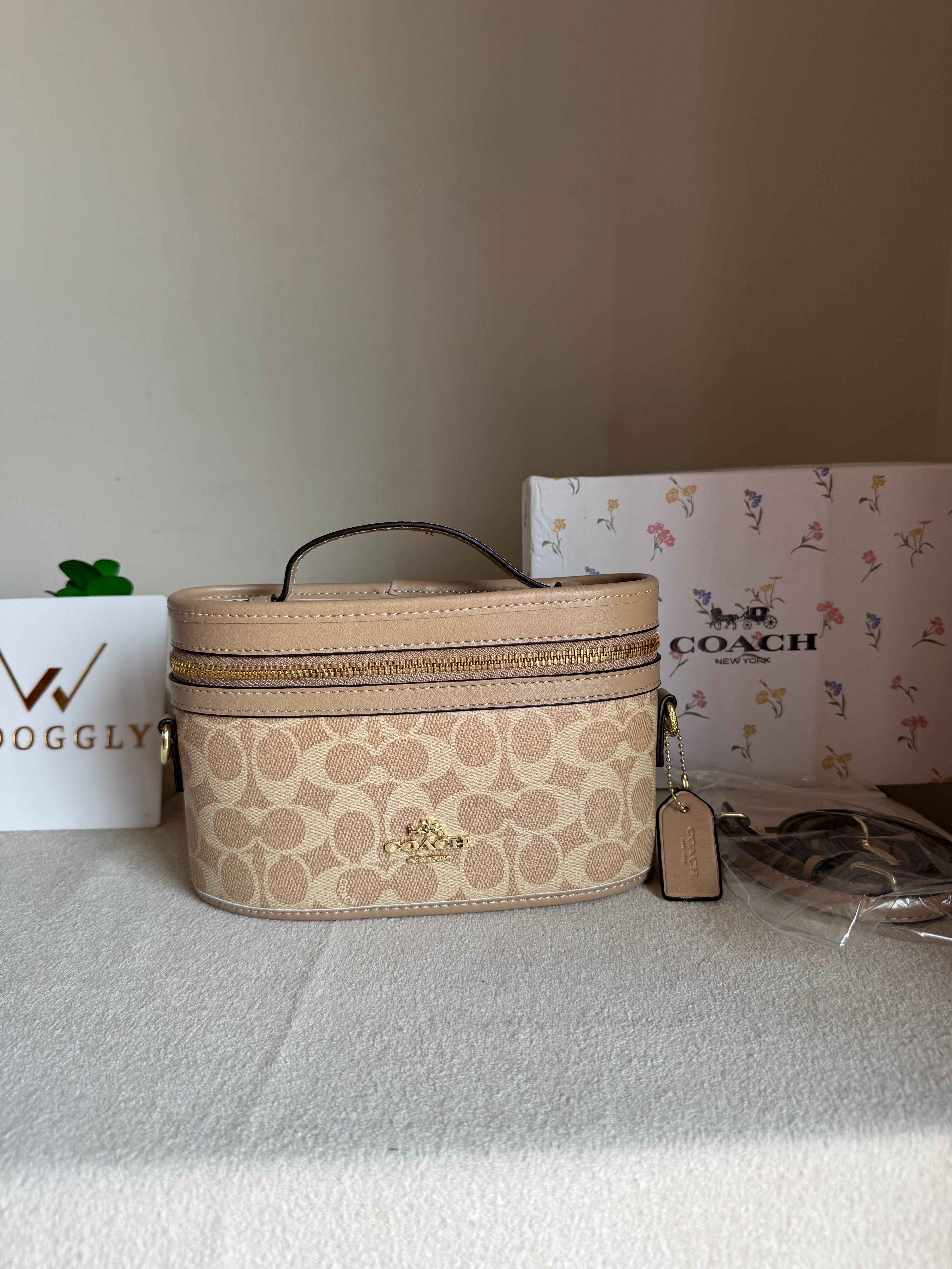 COACH Premium Bucket Bag (Signature Beige) with Long Strap - BOX PACKING