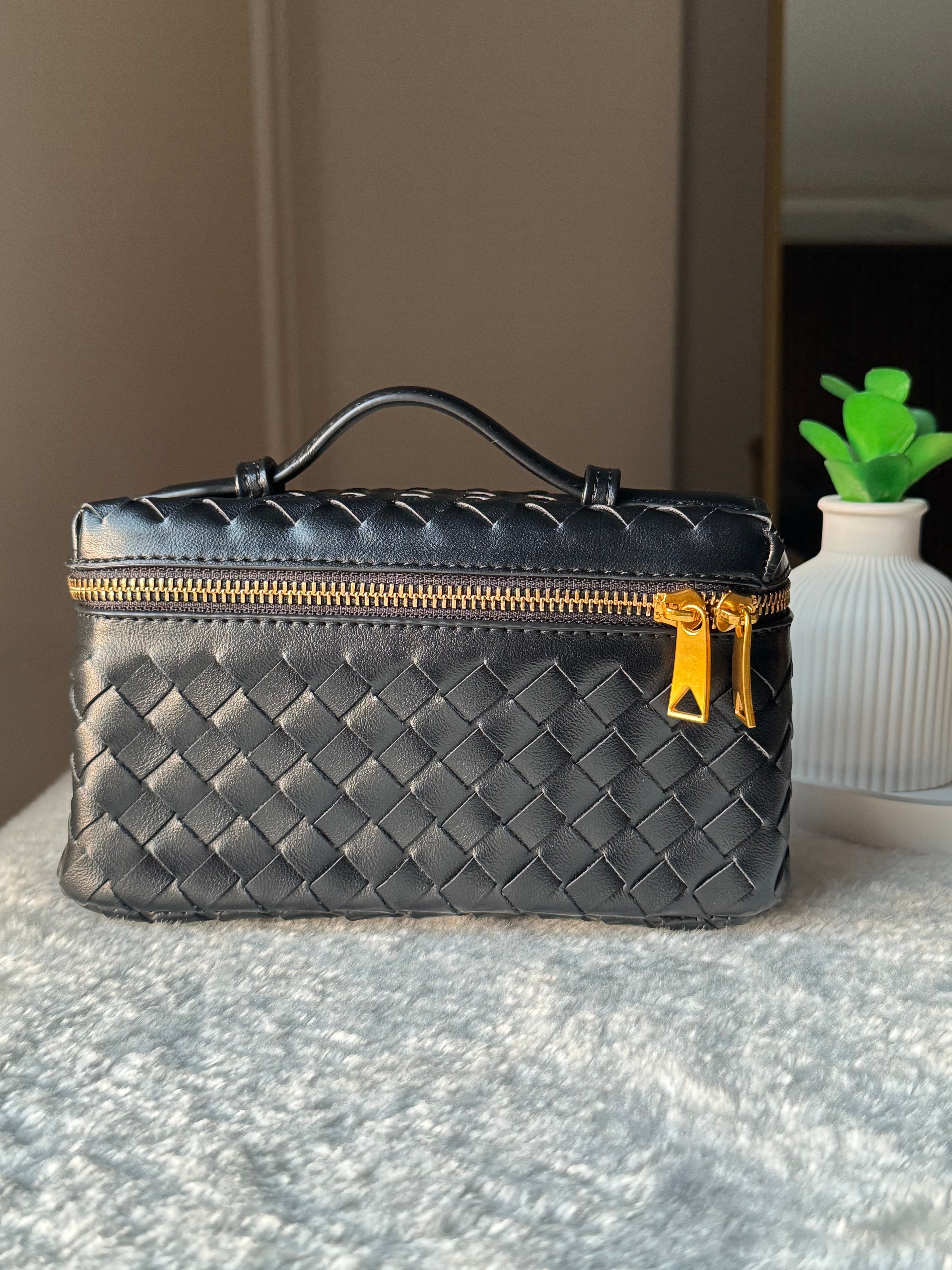JW Pie Woven Bag with Long Strap (Black)