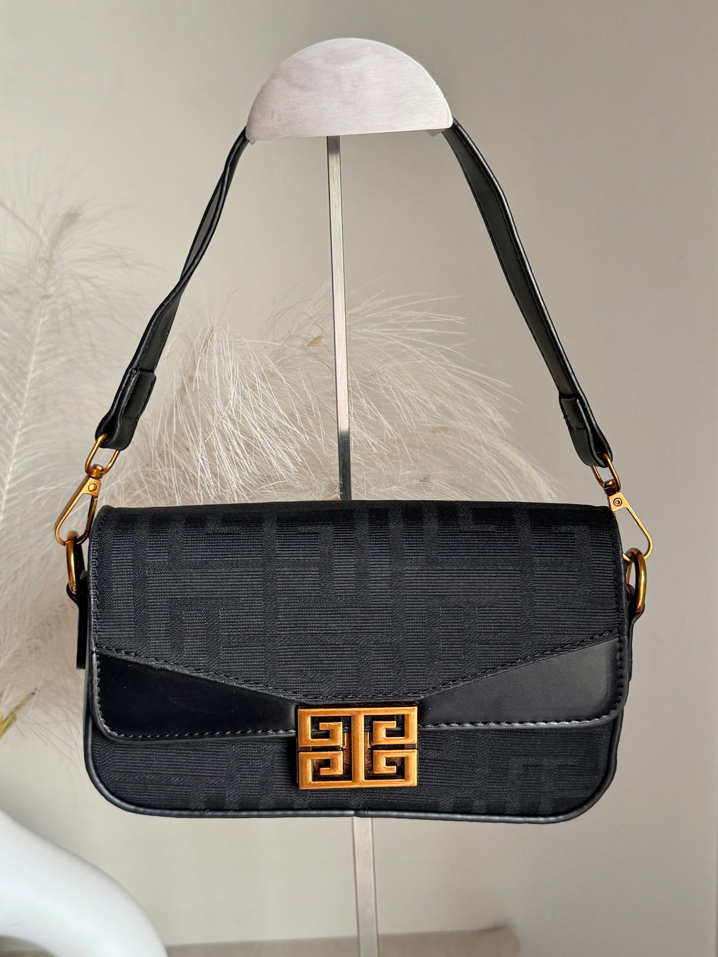 Chic Baguette Bag Black