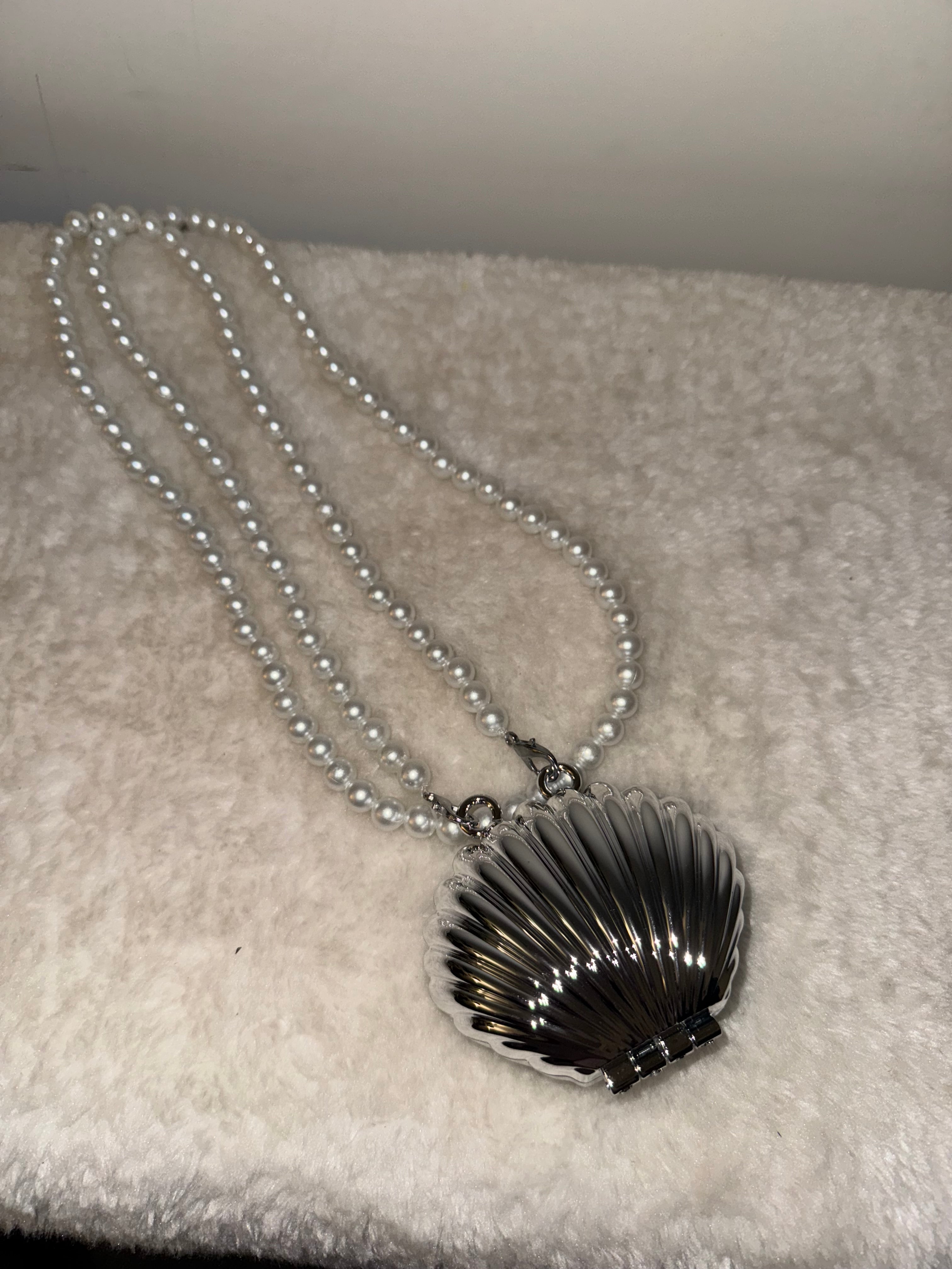 Shell Acrylic Clutch with Pearl Chain - Silver