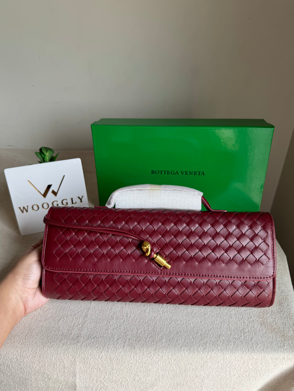 Premium Bottega Veneta Viral Bag with BOX Packing - Burgandy