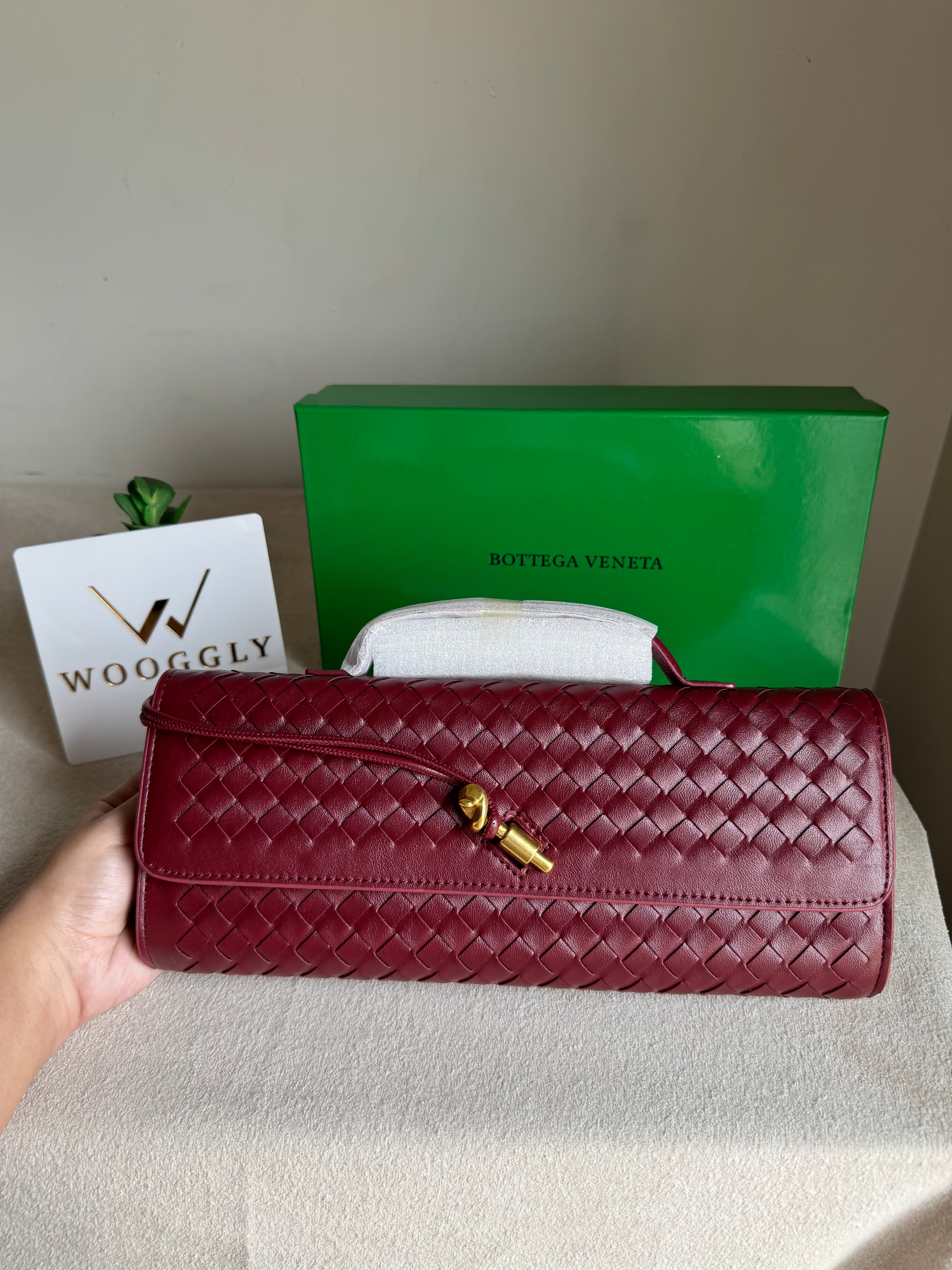 Premium Bottega Veneta Viral Bag with BOX Packing - Burgandy
