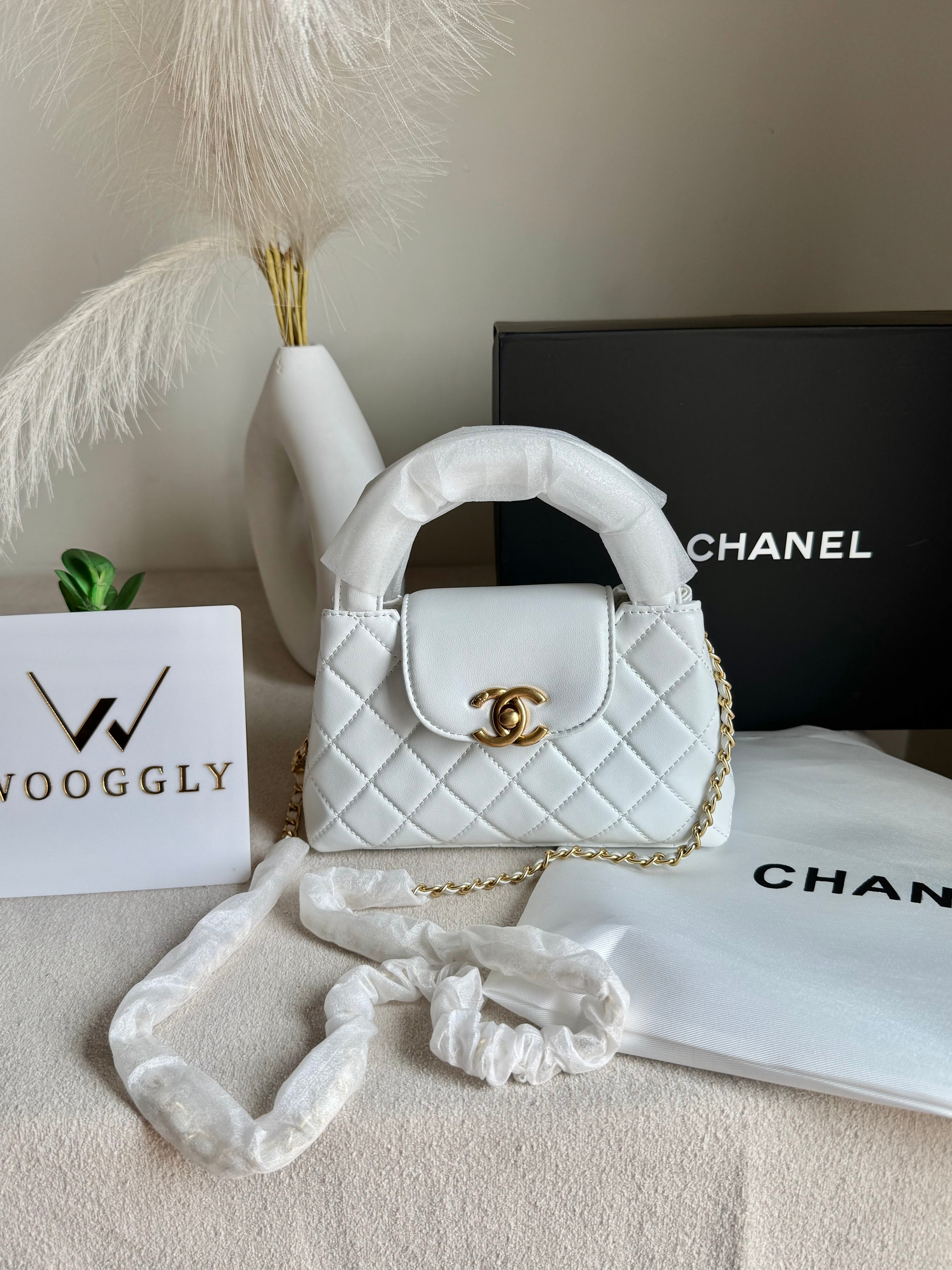 CH Premium Viral Quilted Bag – White with Box Packaging