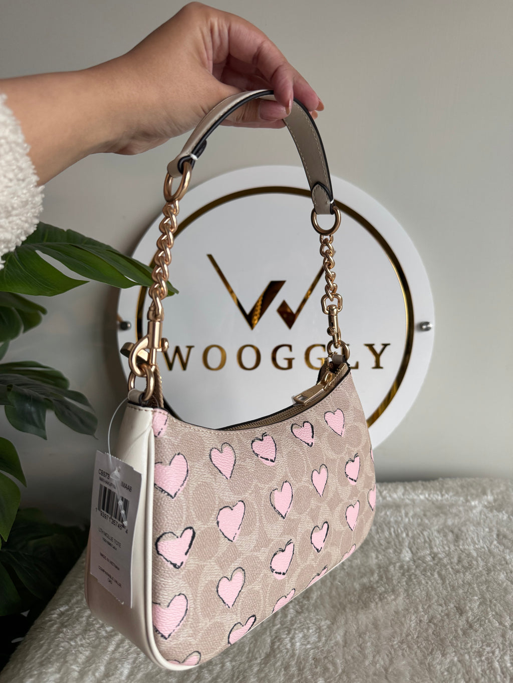COACH TERI PREMIUM (Beige with Baby Pink Hearts) - MAGNETIC BOX PACKING