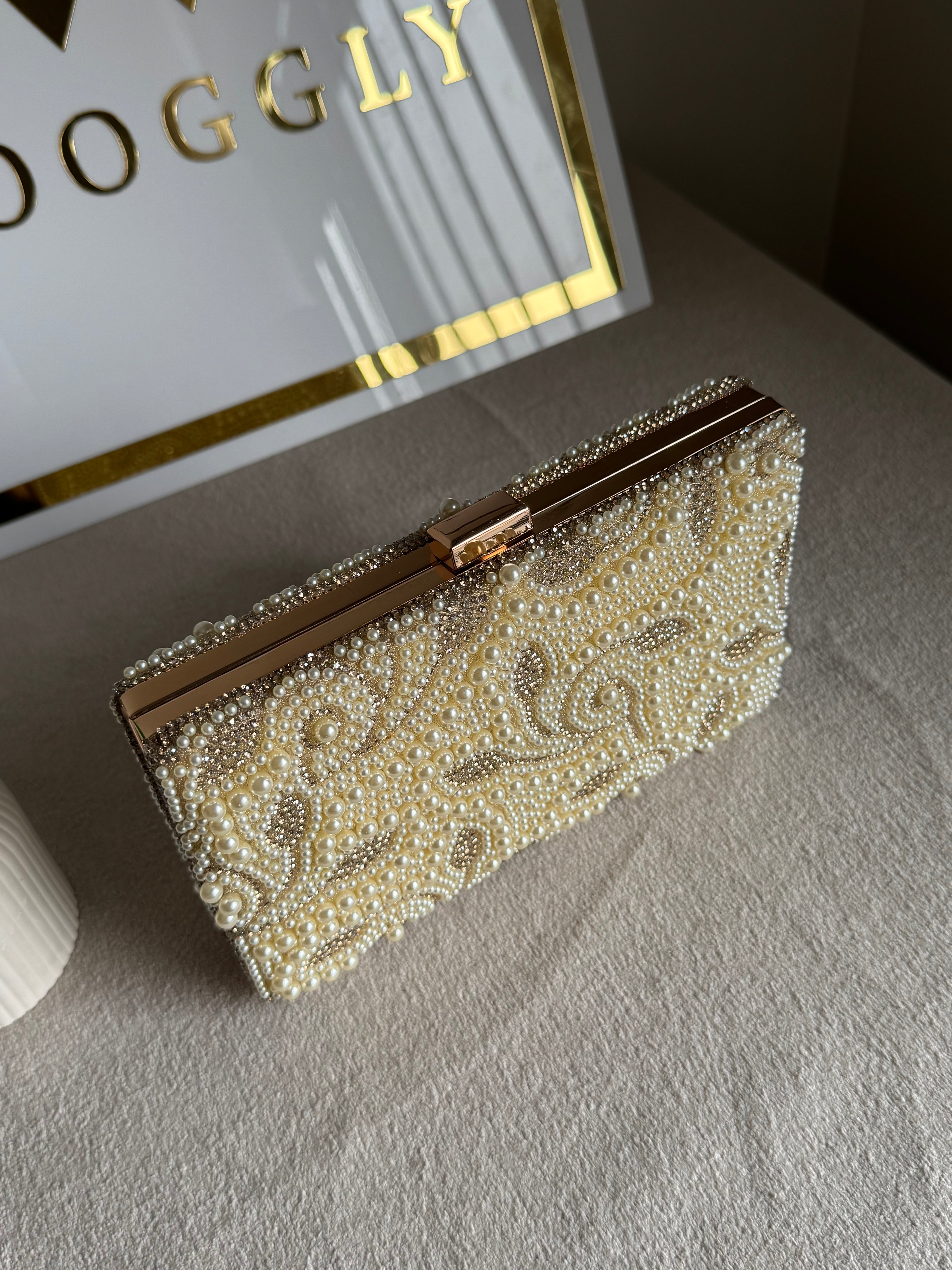 Slay Pearl Clutch