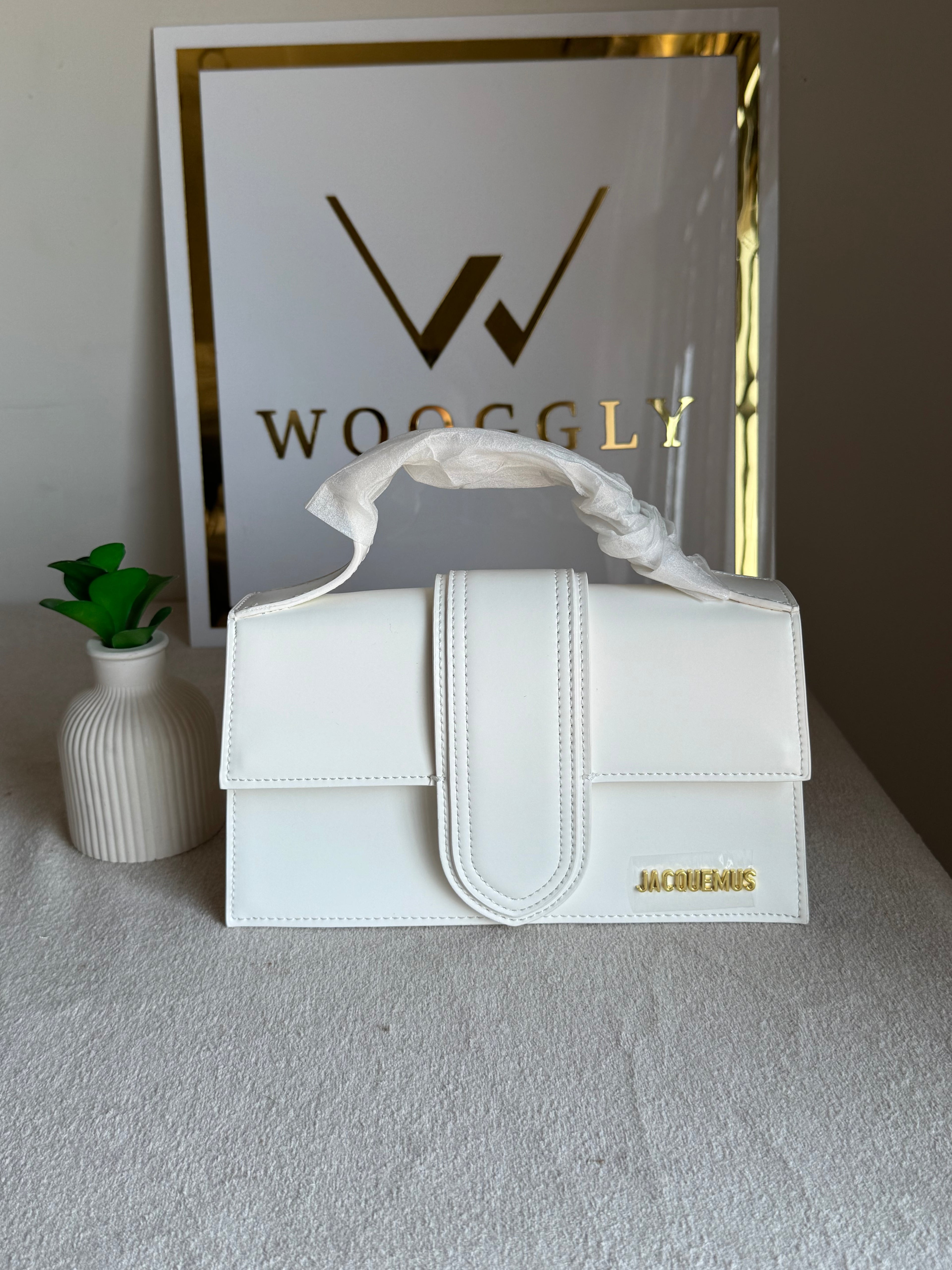 Jacquemus - Medium Bambino (White) BOX PACKING