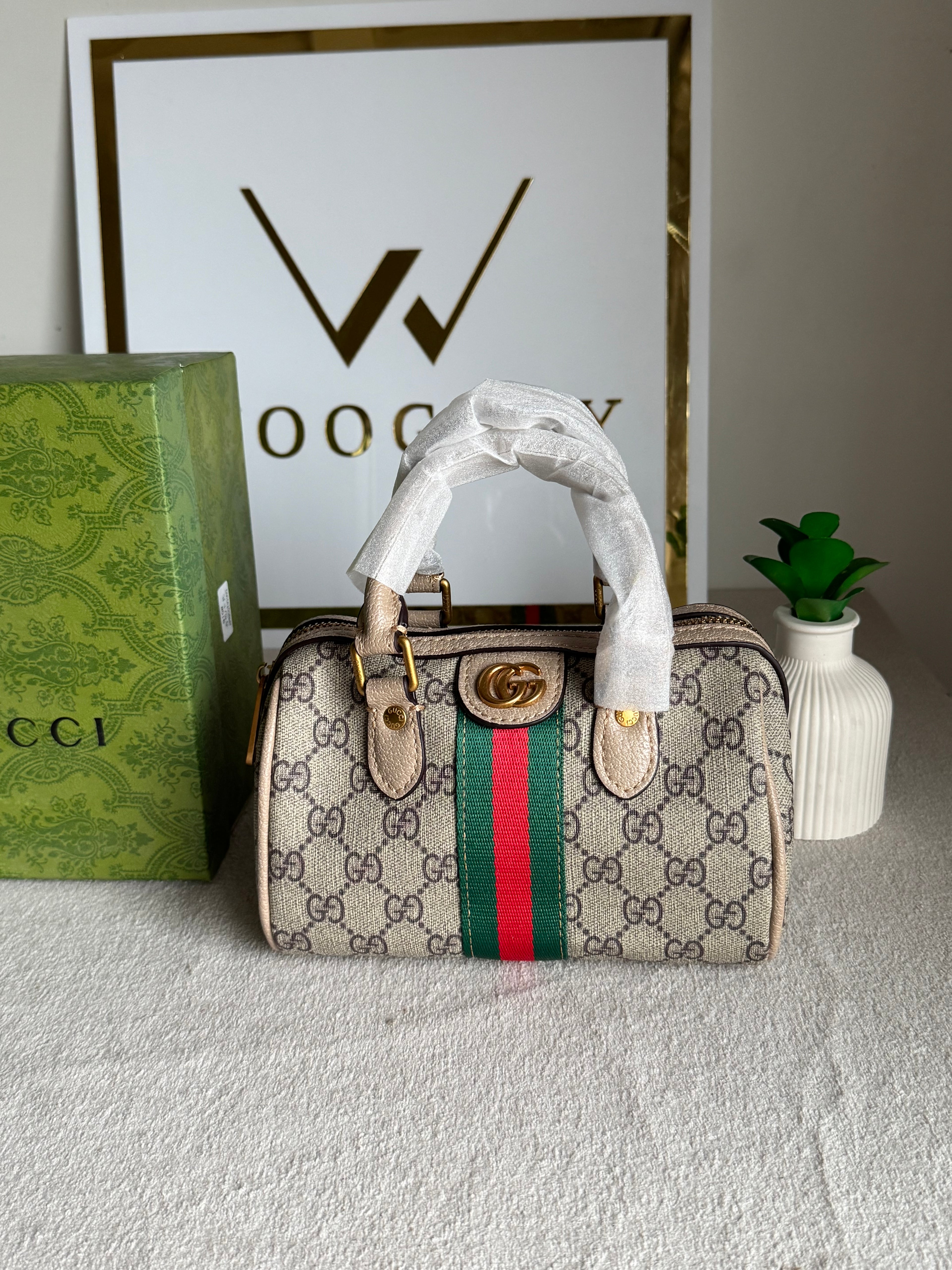 Gucci Mini Duffle Bag - Beige