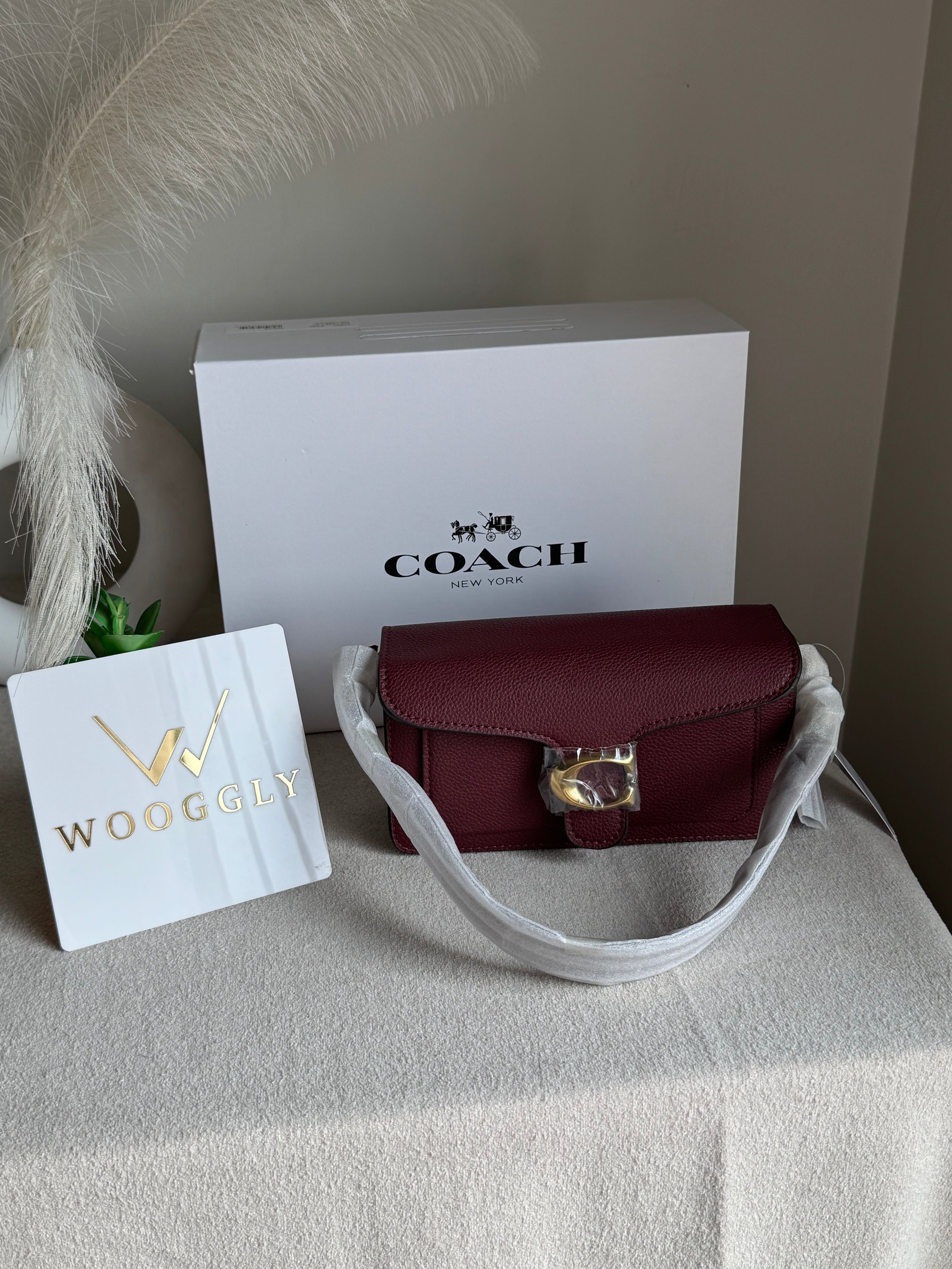 Coach TABBY Premium 20 (MINI) Maroon - Magnetic BOX PACKING