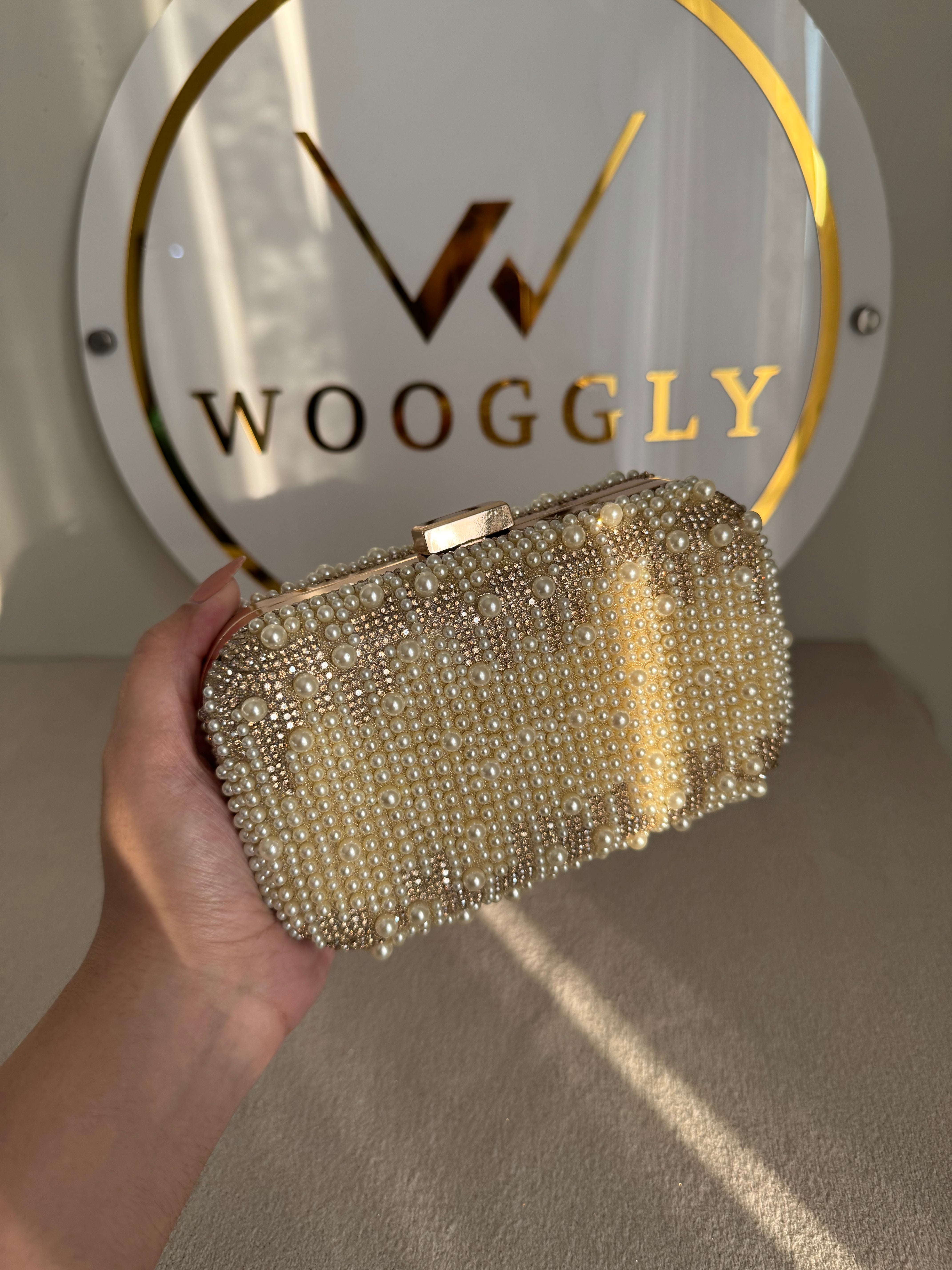 Regal Pearl Clutch