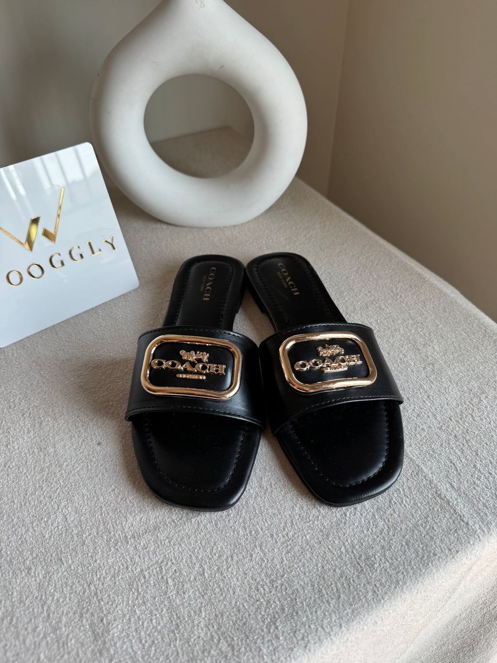 Minimal Coach Slides - Black