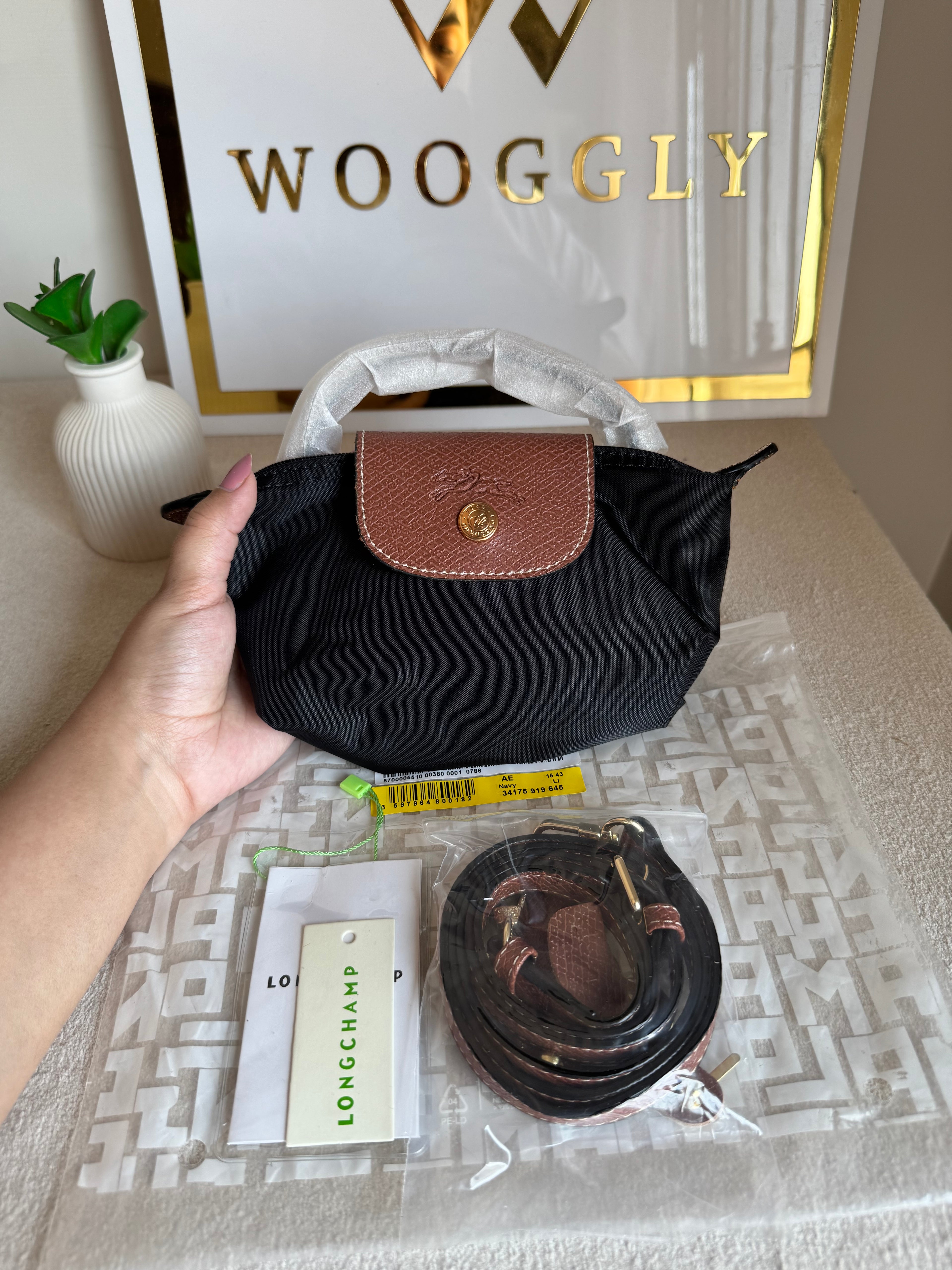 Premium LongChamp Crossbody Bag with Strap - Black (WITH BRAND LOGO)