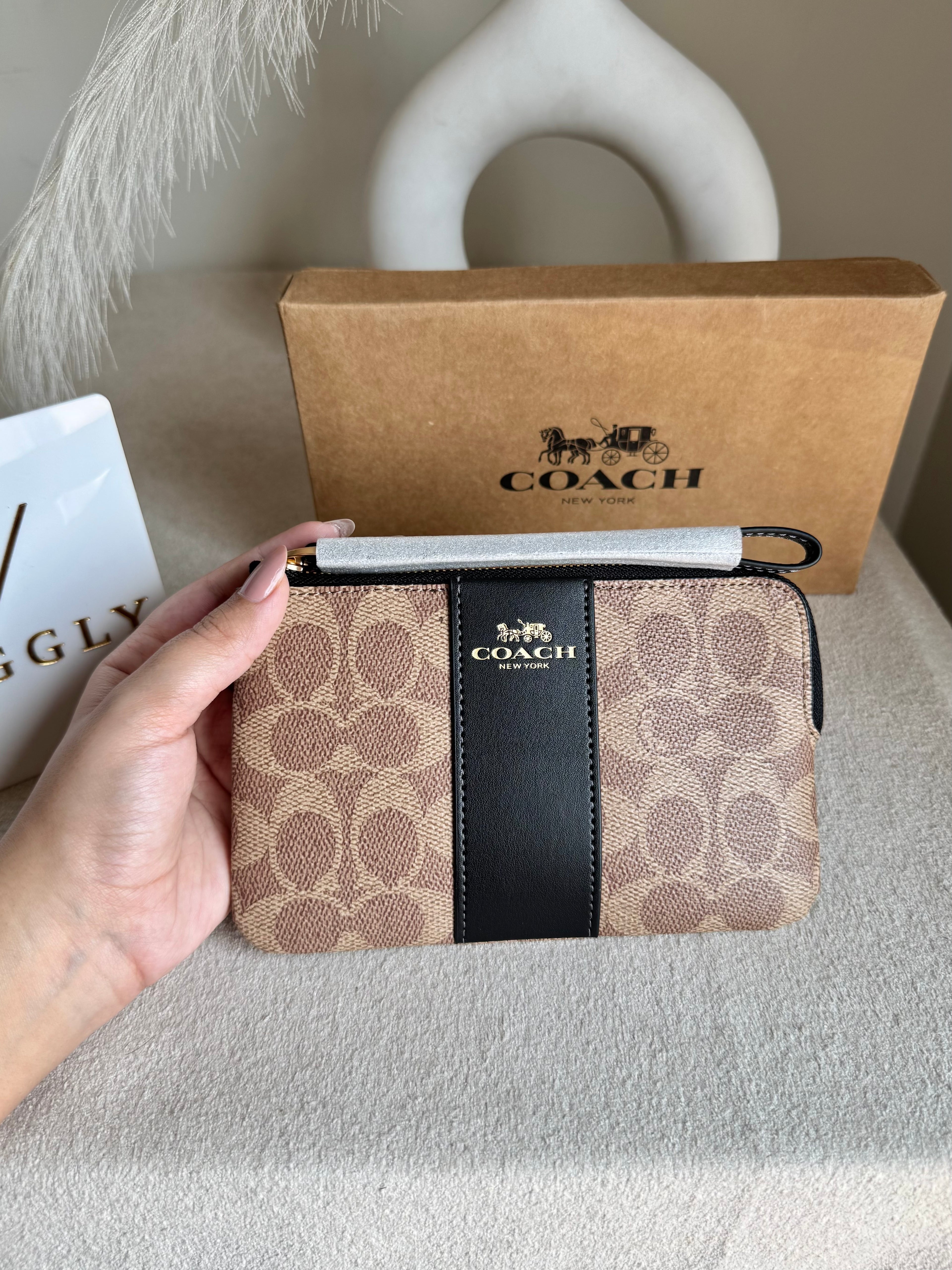 High Quality Wristlet - Apricot Black