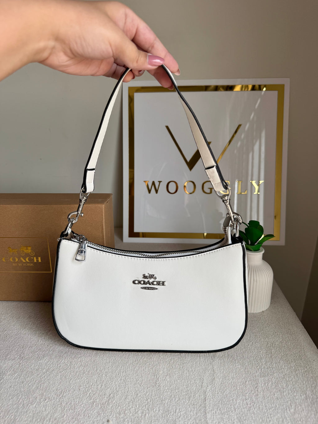COACH TERI PREMIUM (White) - BOX PACKING