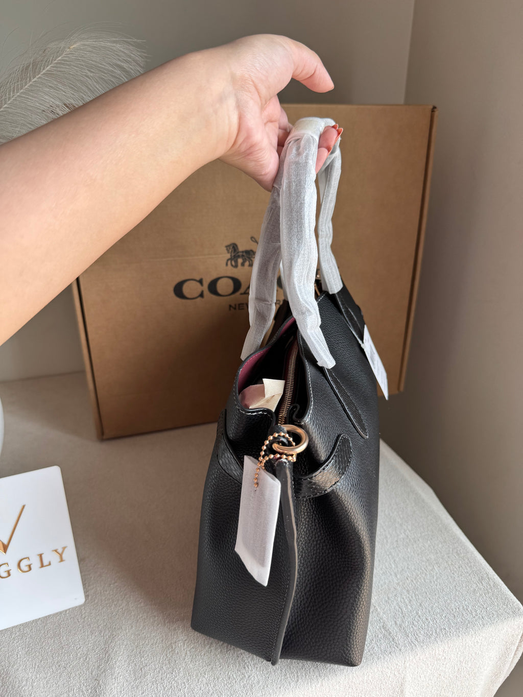 COACH PREMIUM Hand Bag (Black) BOX PACKING