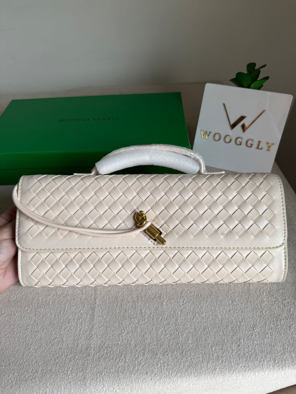 Premium Bottega Veneta Viral Bag with BOX Packing - Cream