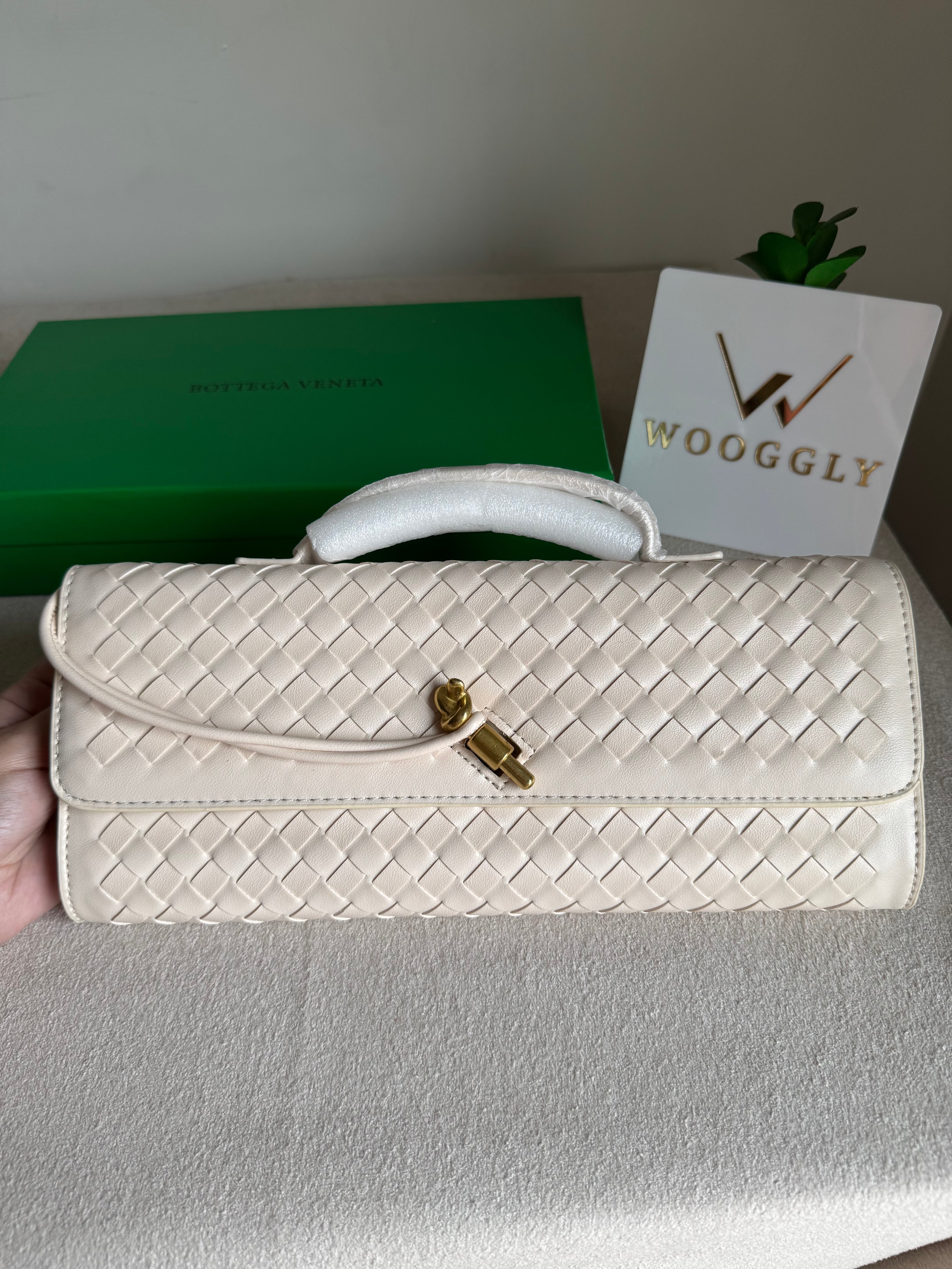 Premium Bottega Veneta Viral Bag with BOX Packing - Cream