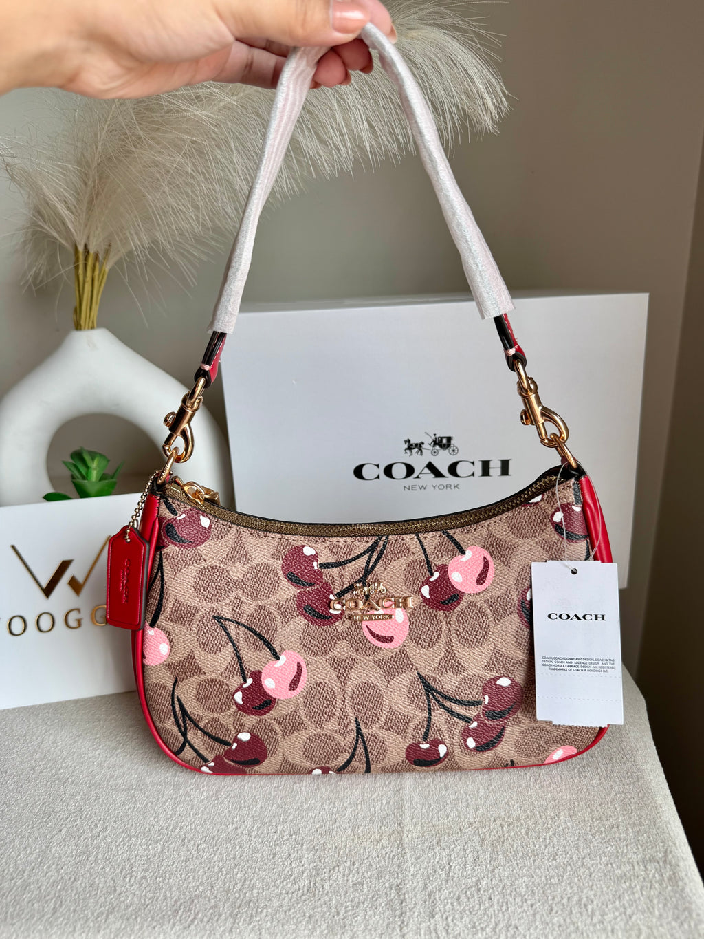 COACH TERI PREMIUM (Maroon with Cherries) - MAGNETIC BOX PACKING
