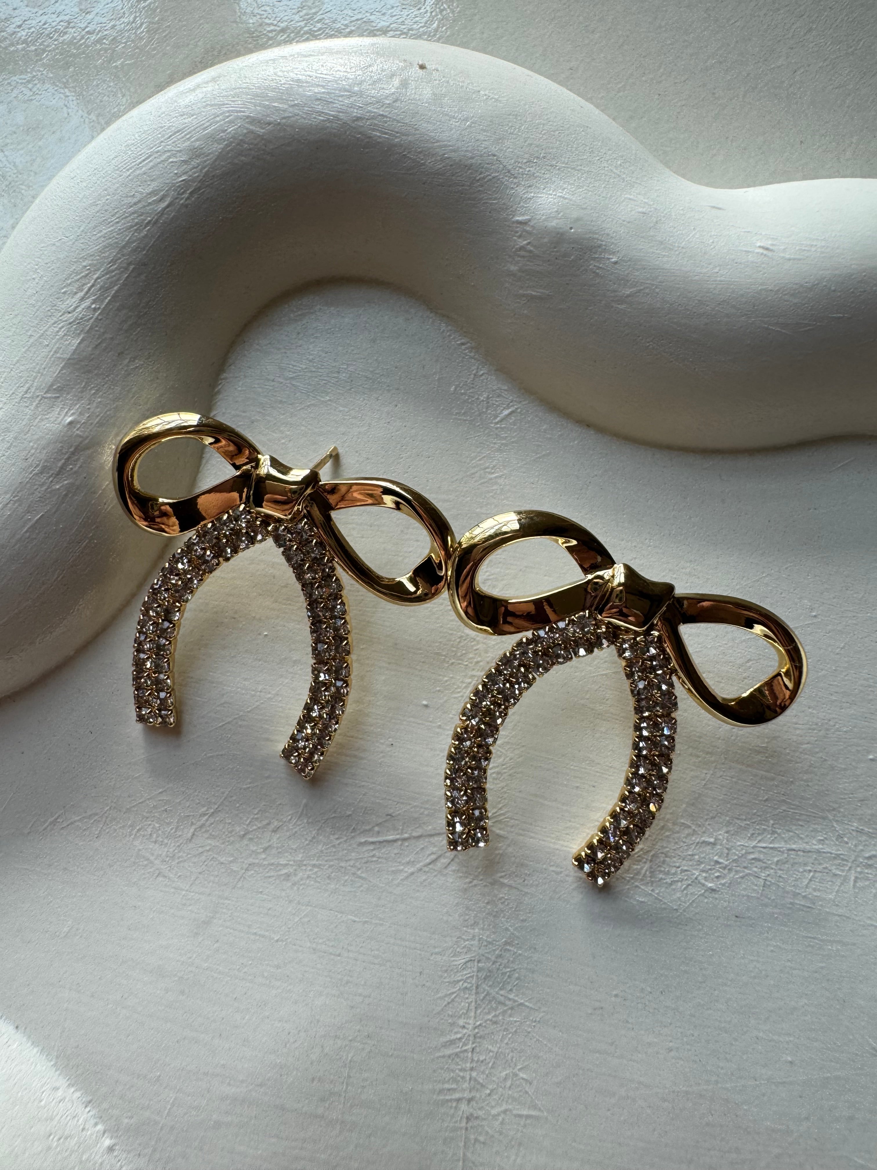 Sweet Diamond Bow Earrings - 18K Gold Plated