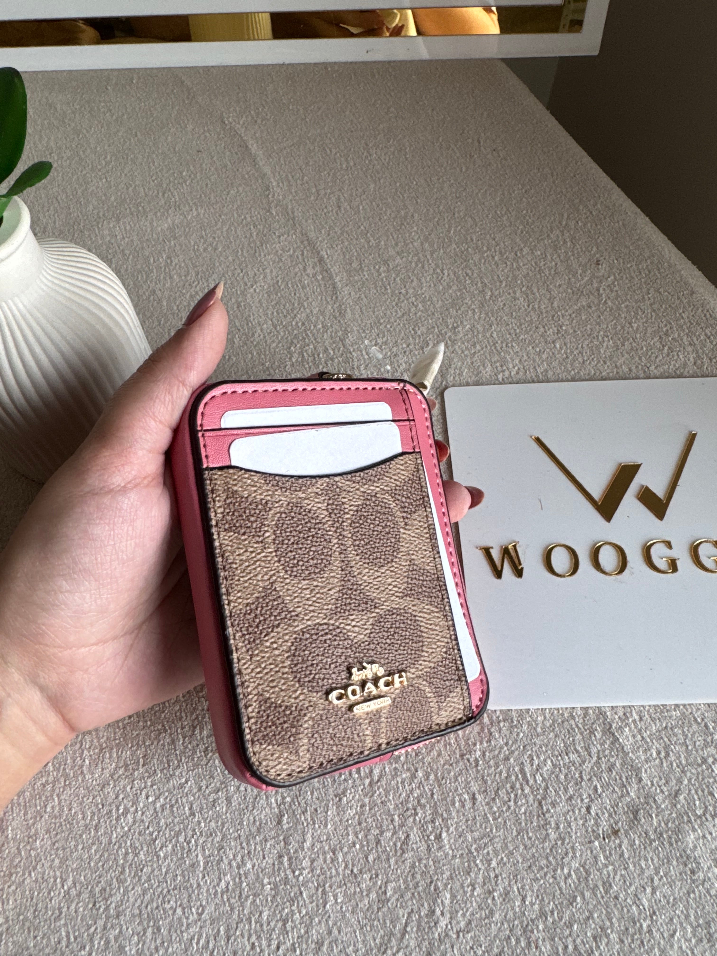 Coach Zip Card Case - Signature Apricot with Pink