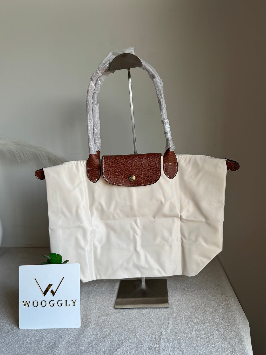Longchamp Tote LARGE - Paper White (WITH BRAND LOGO)