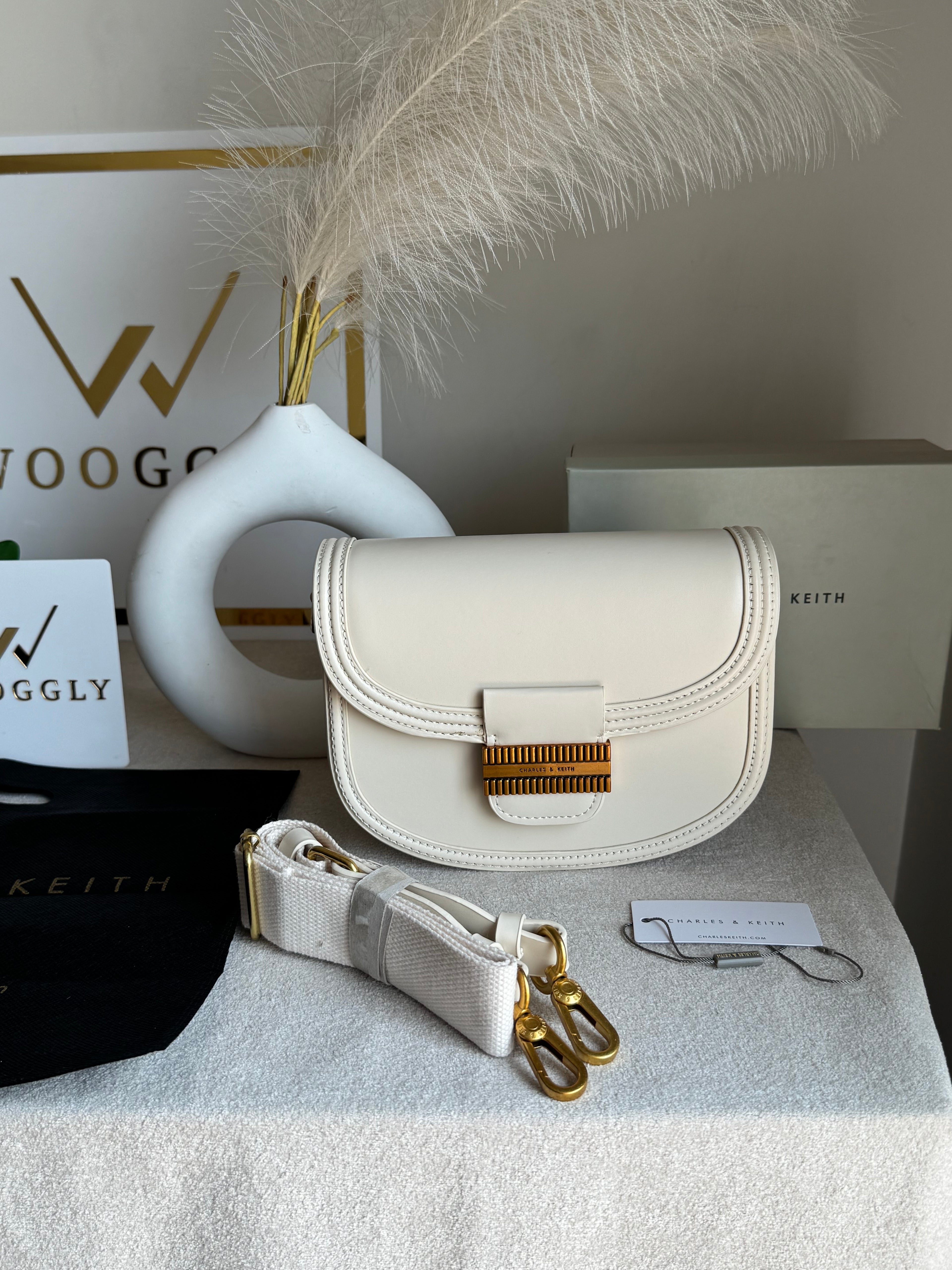Premium C&K Mia Bag with PROPER PACKING Cream