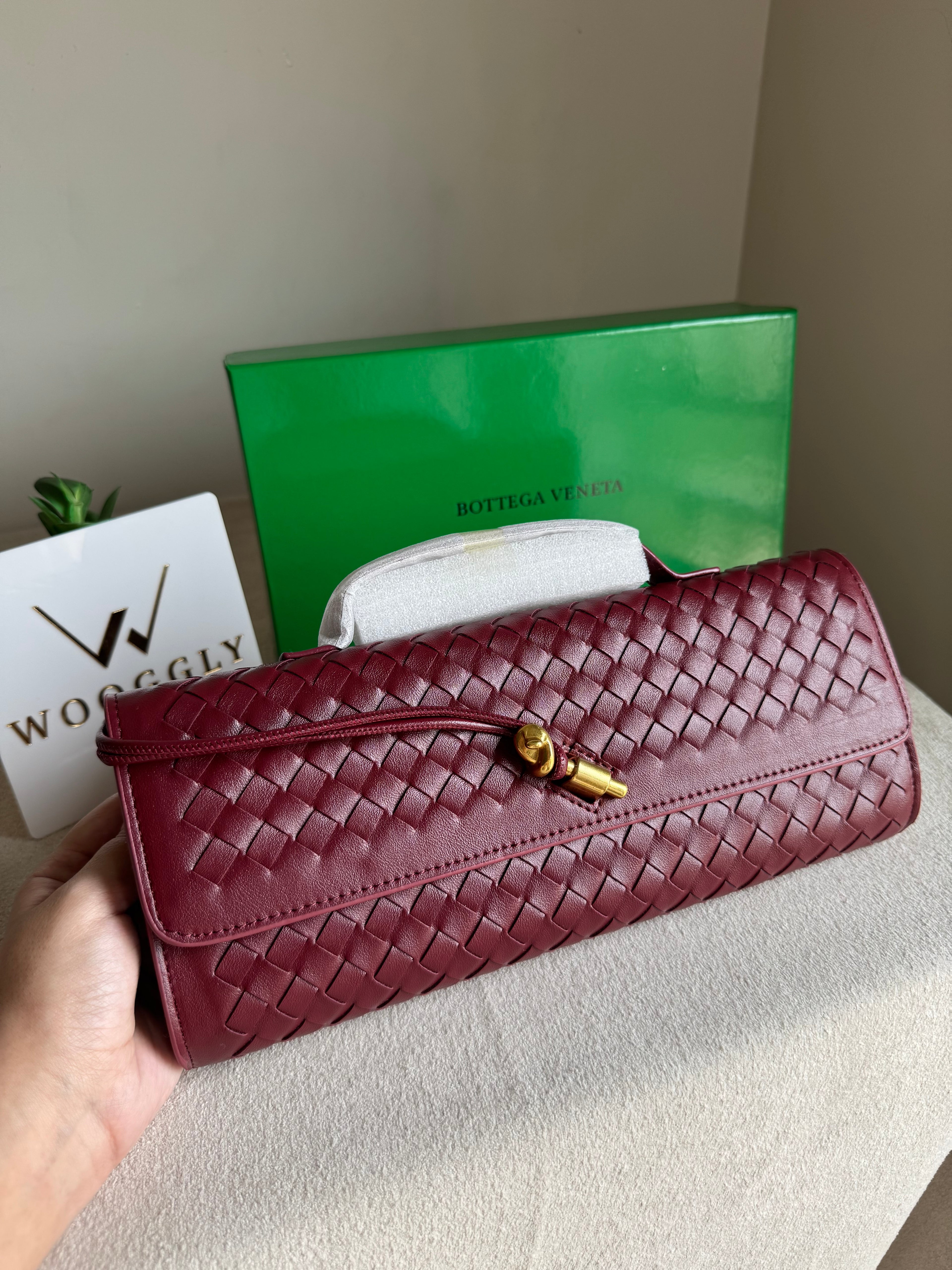 Premium Bottega Veneta Viral Bag with BOX Packing - Burgandy