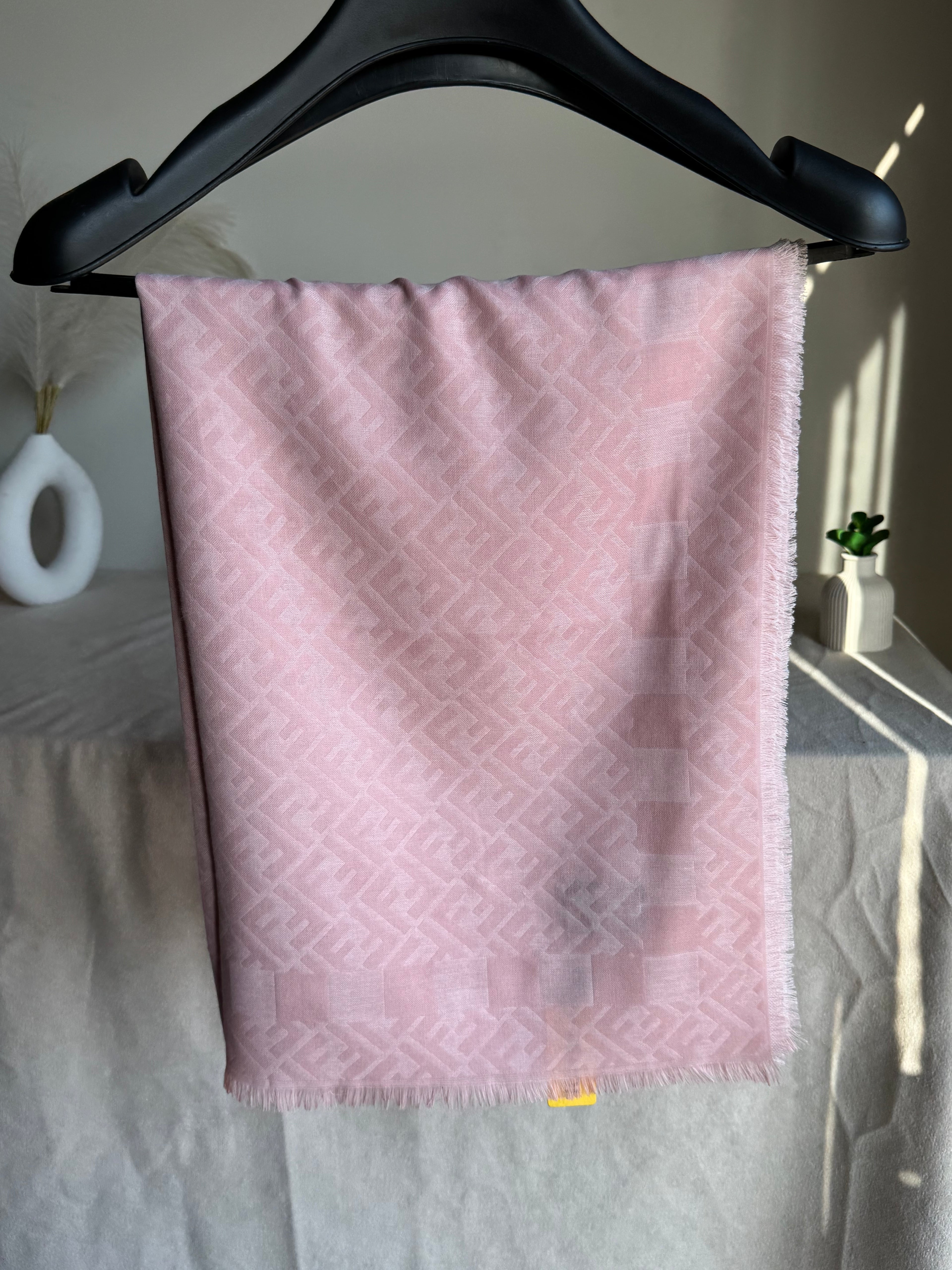 ALL SEASON Fendi Stoller - Fendi Baby Pink