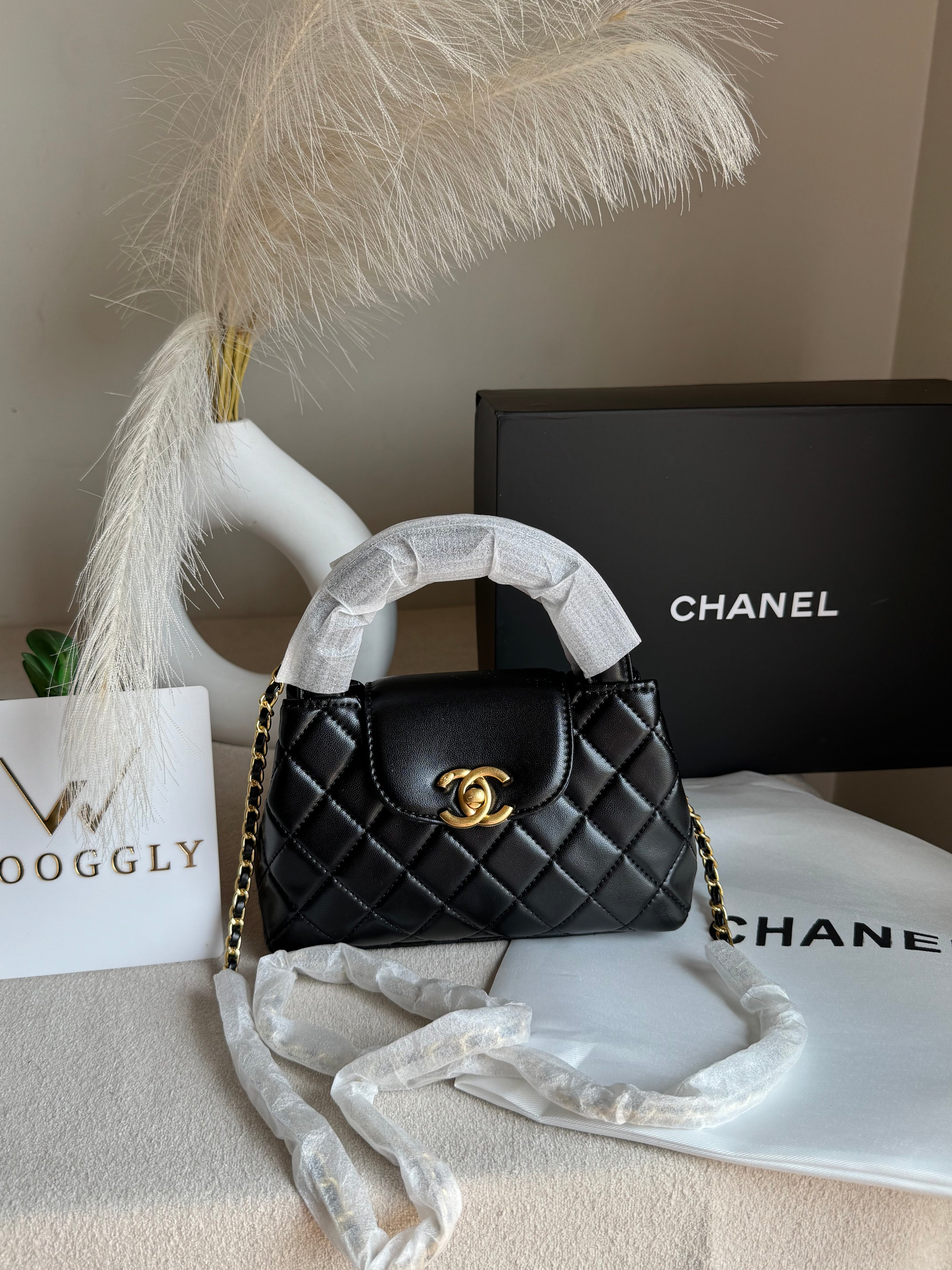 CH Premium Viral Quilted Bag – Black with Box Packaging