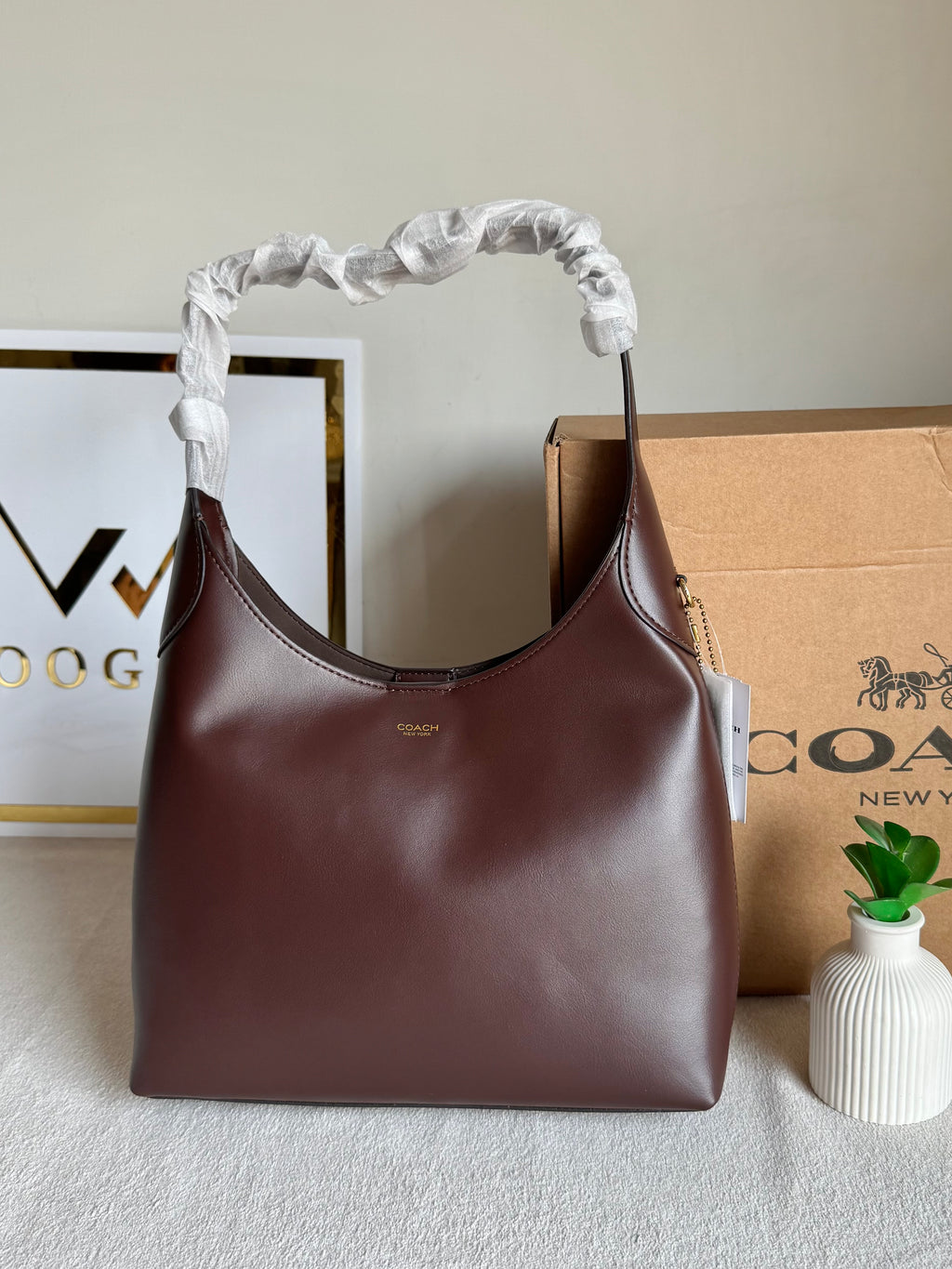 COACH Brooklyn Burgandy PREMIUM- MAGNETIC BOX PACKING