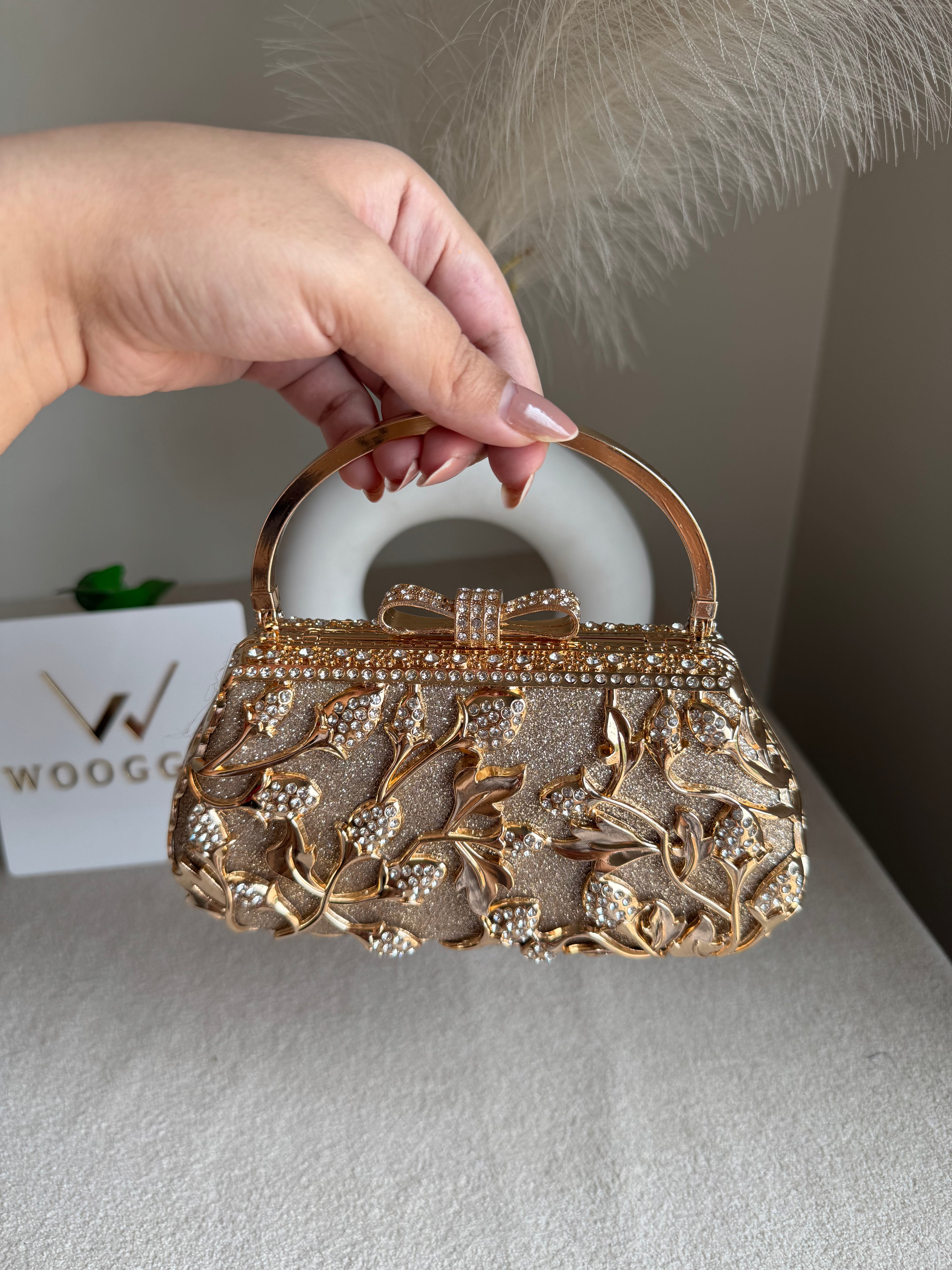 Aria Clutch Metal Clutch Champagne