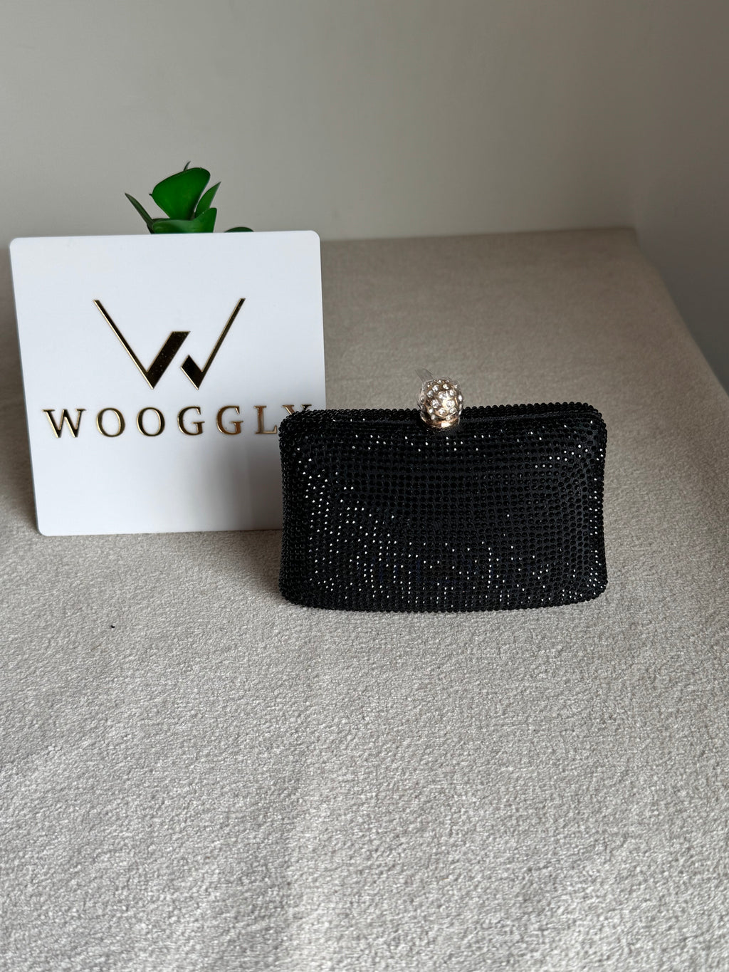 Icon Clutch Black
