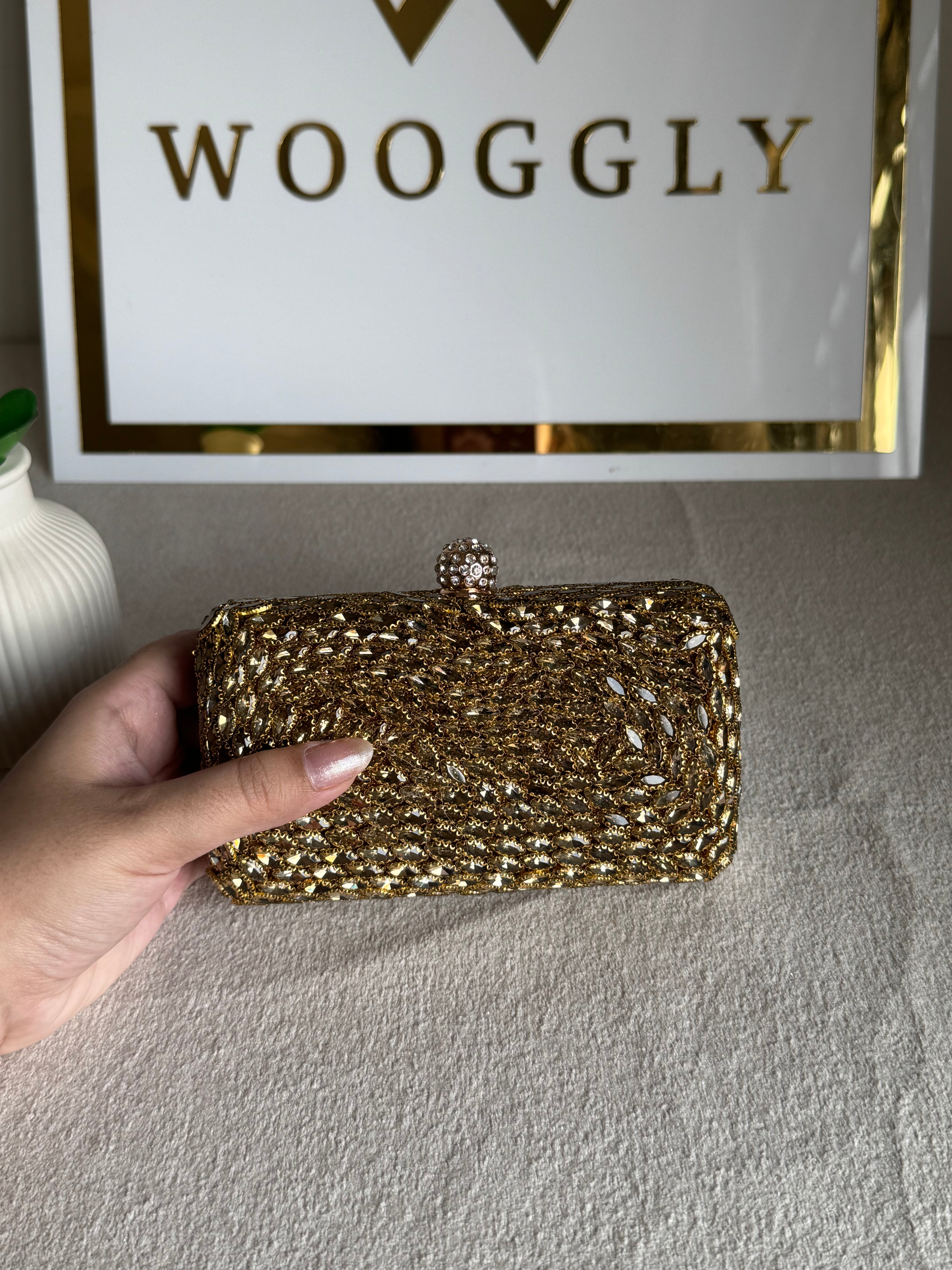 Alyzeh Clutch (Gold)
