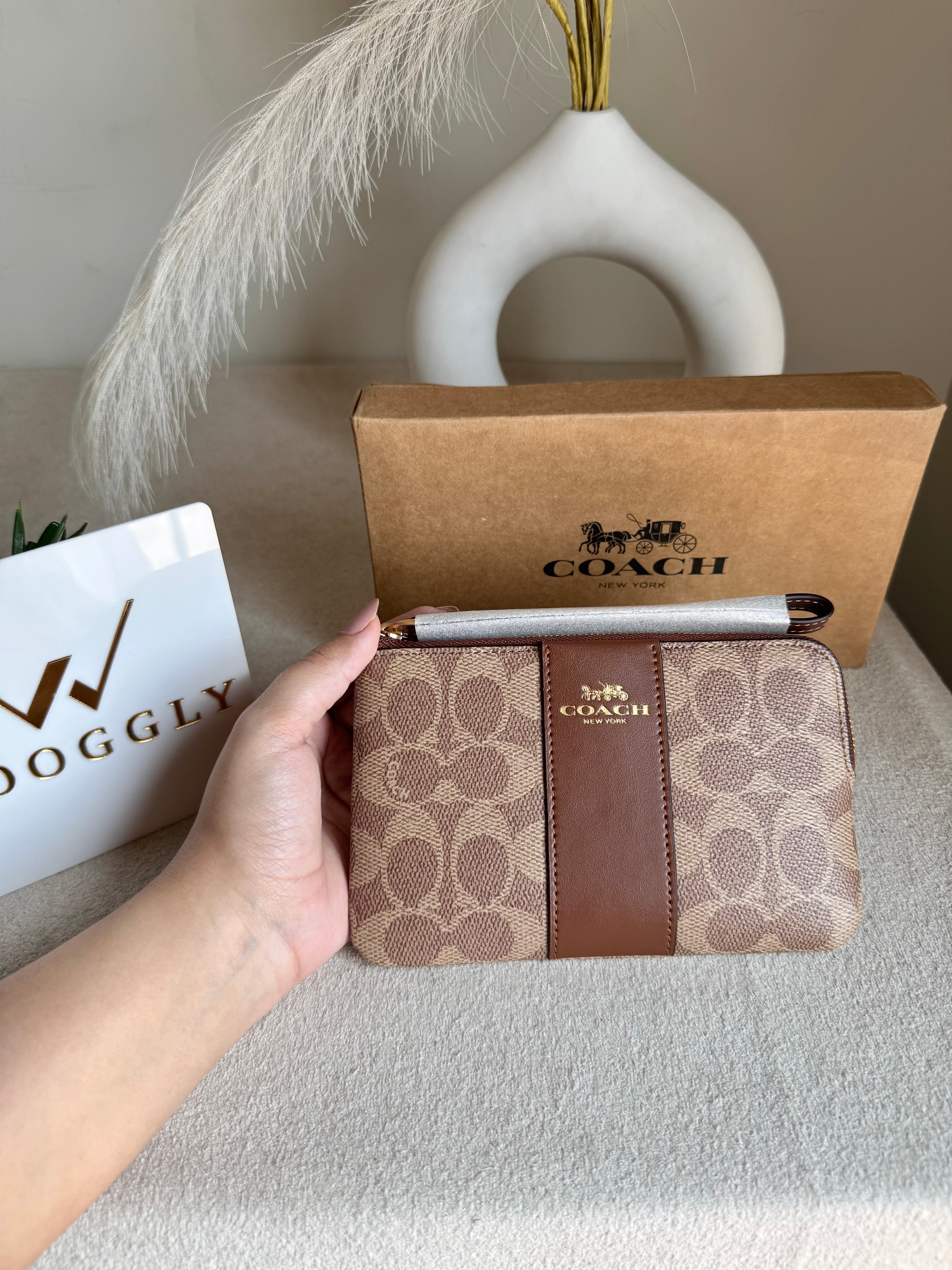 High Quality Wristlet - Canvas Brown