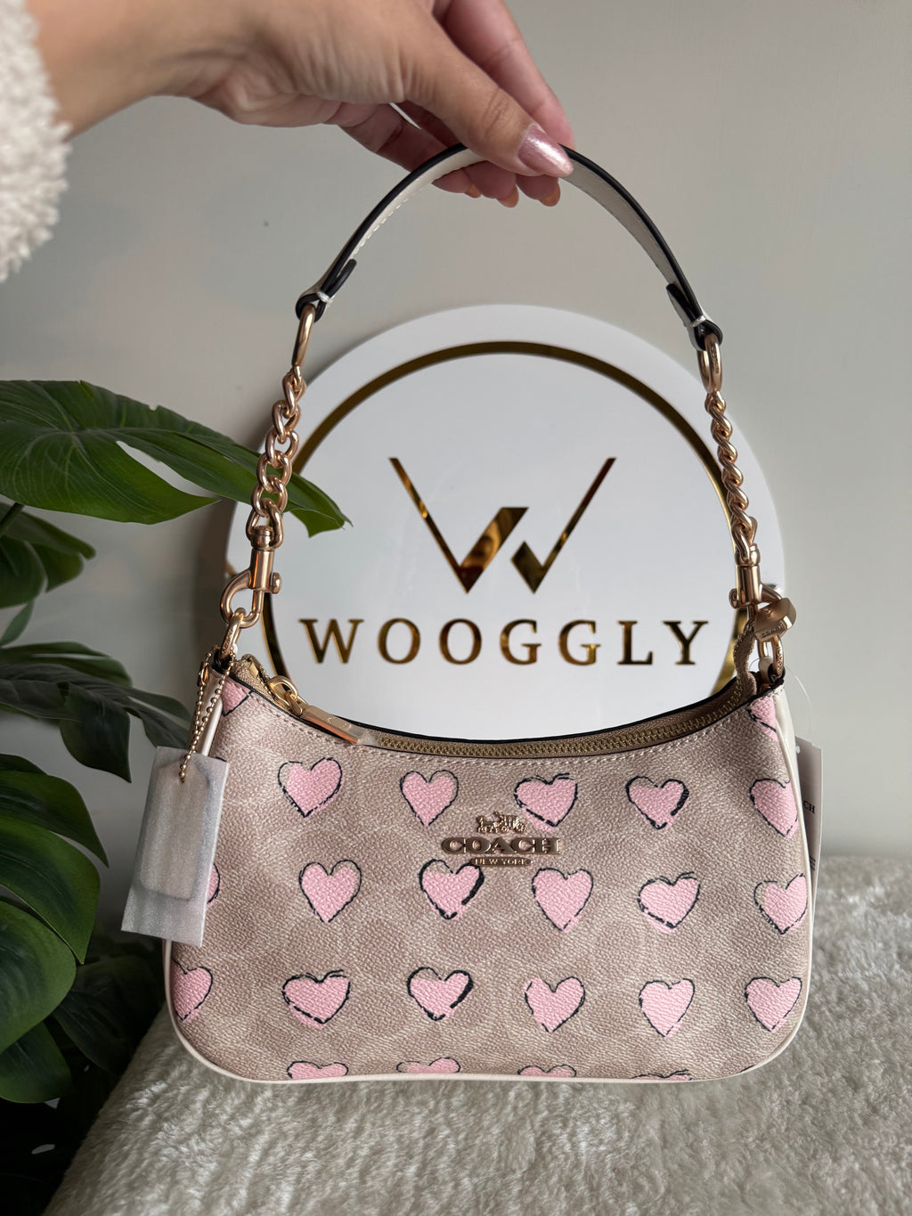 COACH TERI PREMIUM (Beige with Baby Pink Hearts) - MAGNETIC BOX PACKING