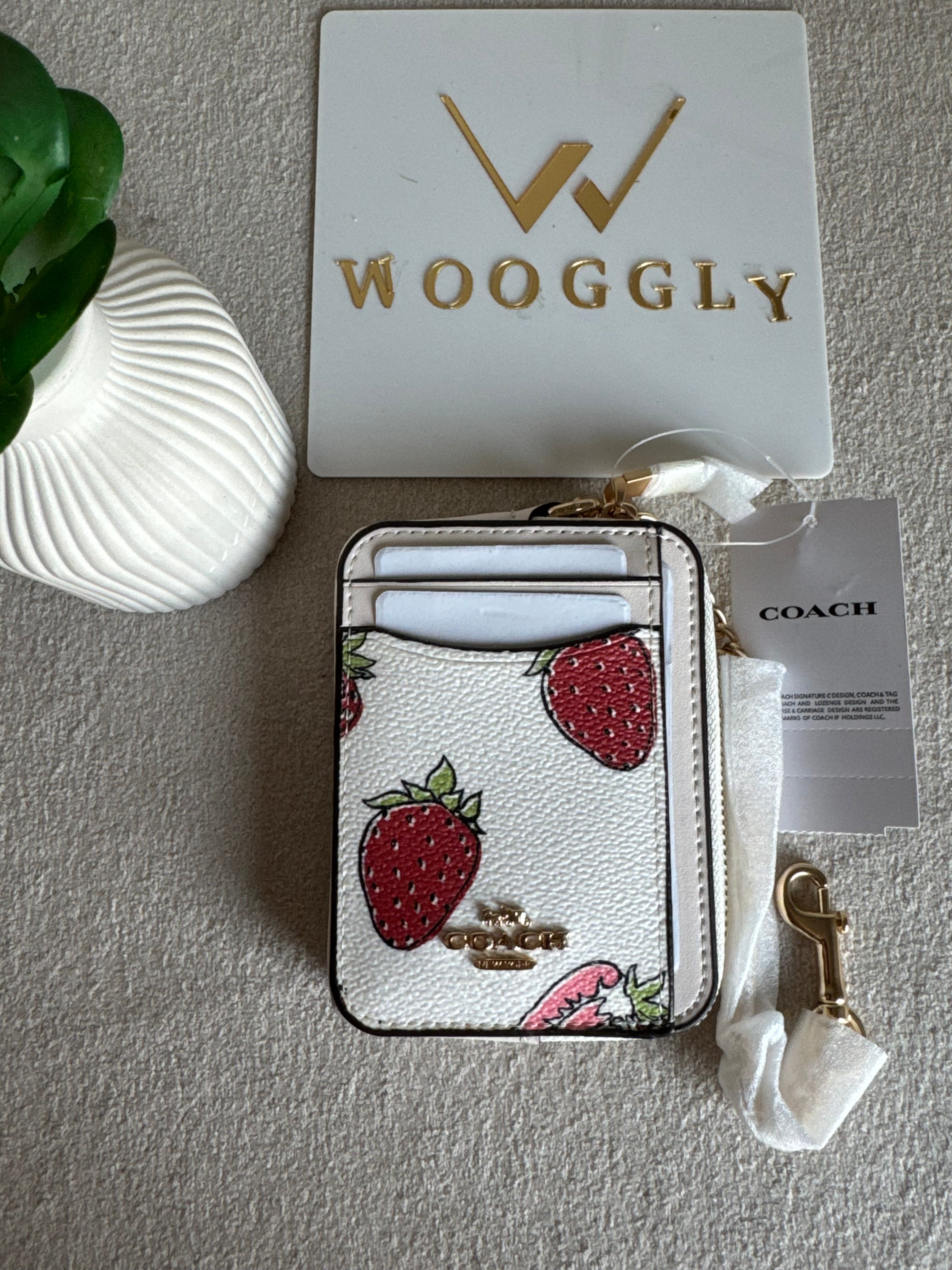 Coach Zip Card Case - Strawberries