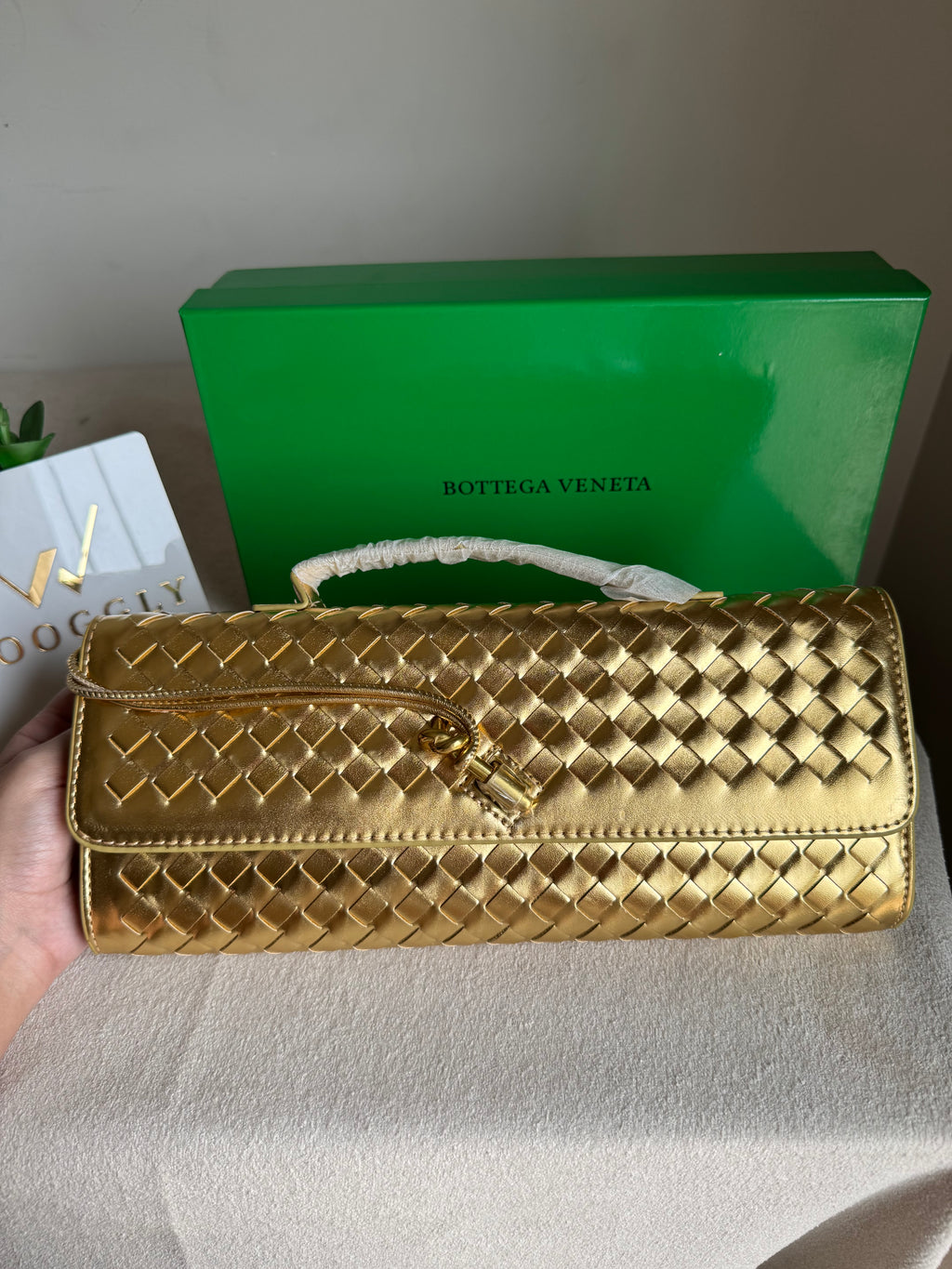 Premium Bottega Veneta Viral Bag with BOX Packing - Champagne